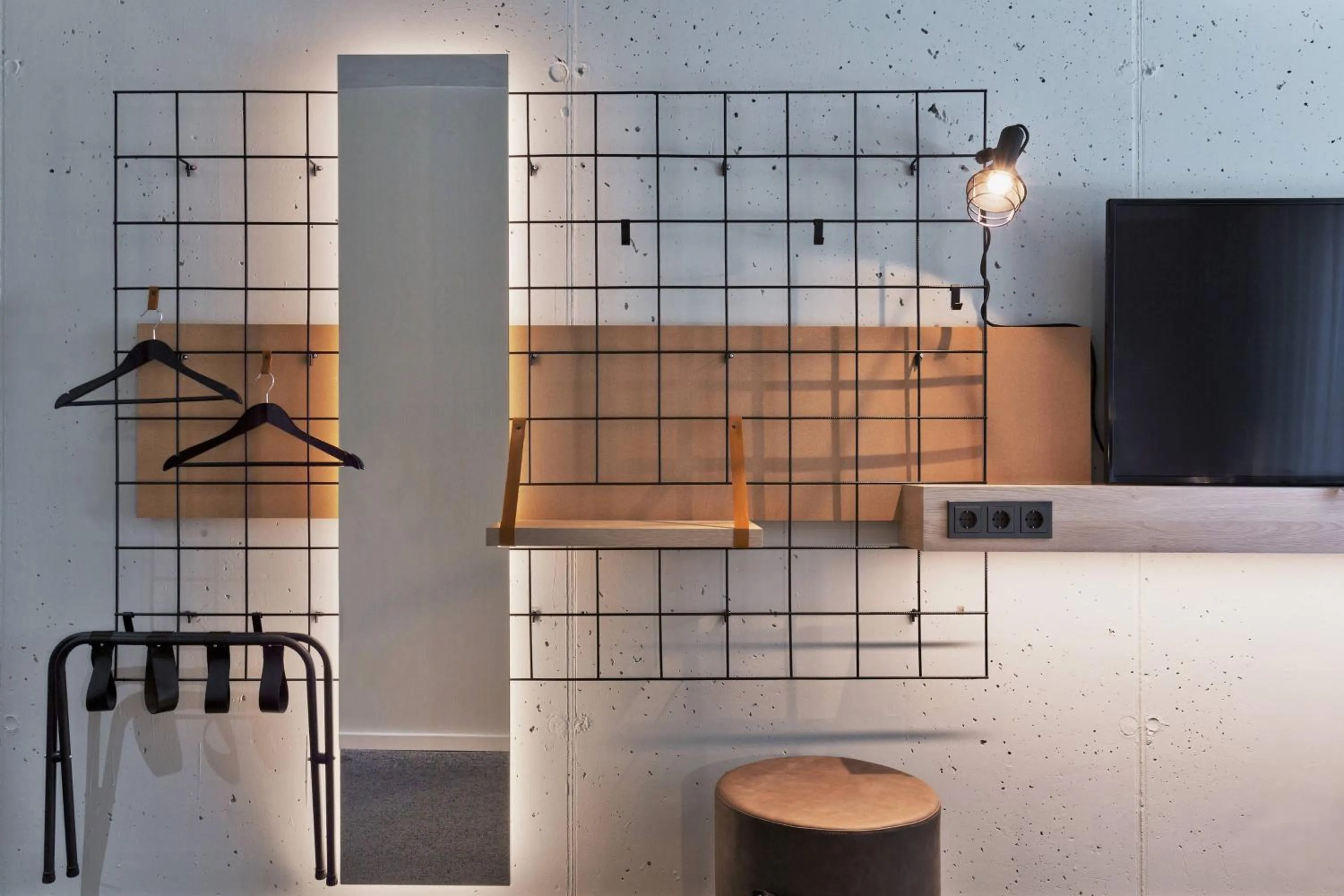 Photo of the whole room in Moxy Frankfurt City Center