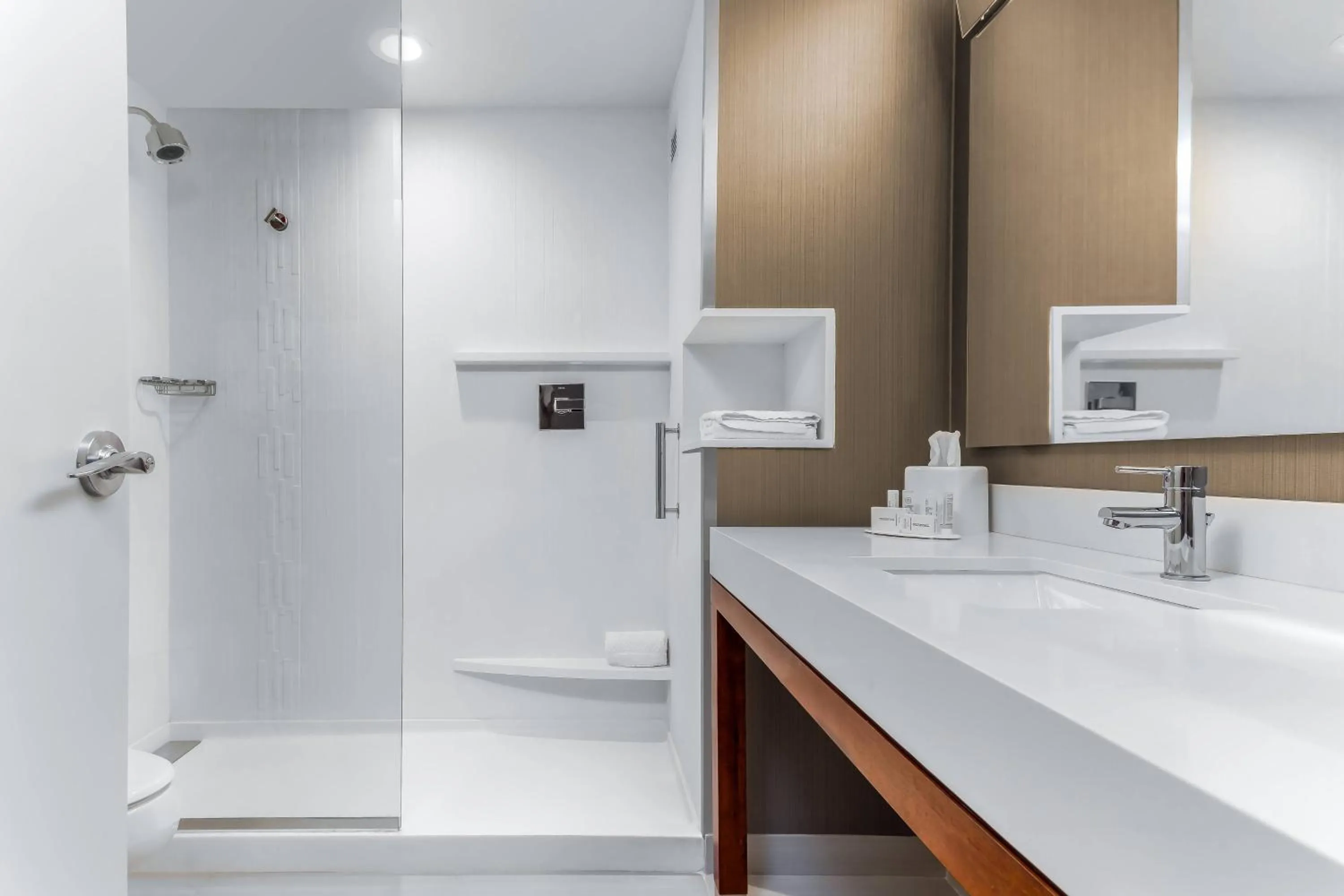 Bathroom in Courtyard by Marriott Jonesboro