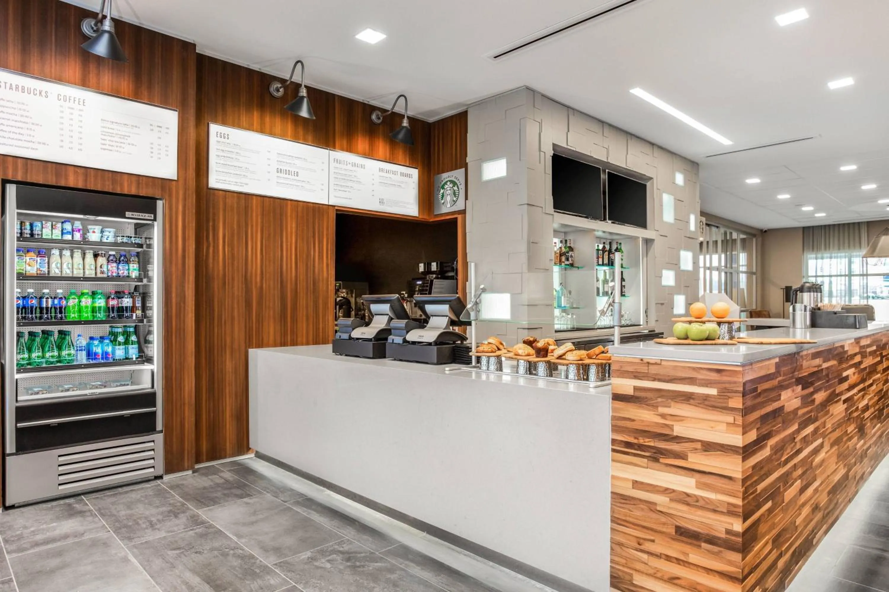 Lounge or bar in Courtyard by Marriott Jonesboro