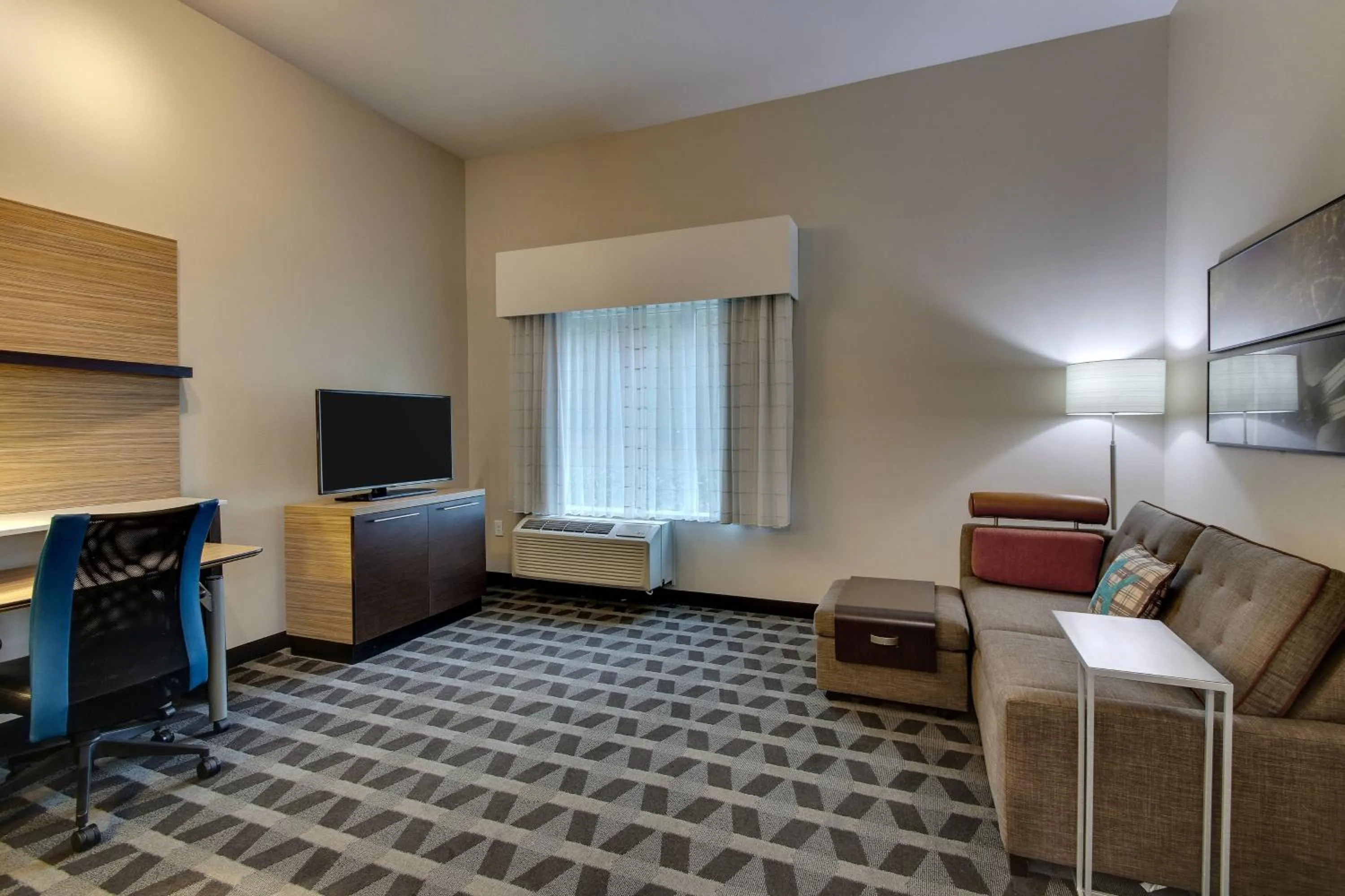 Living room in TownePlace Suites by Marriott Mobile Saraland