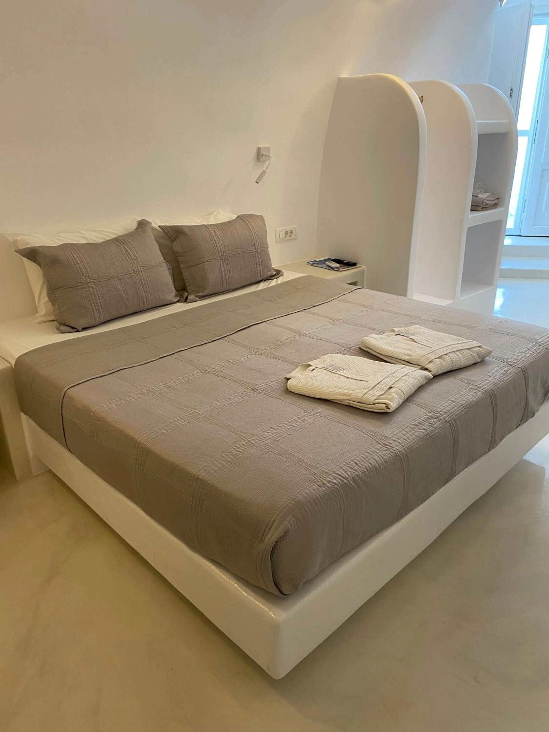 Bed in Cally Cave House