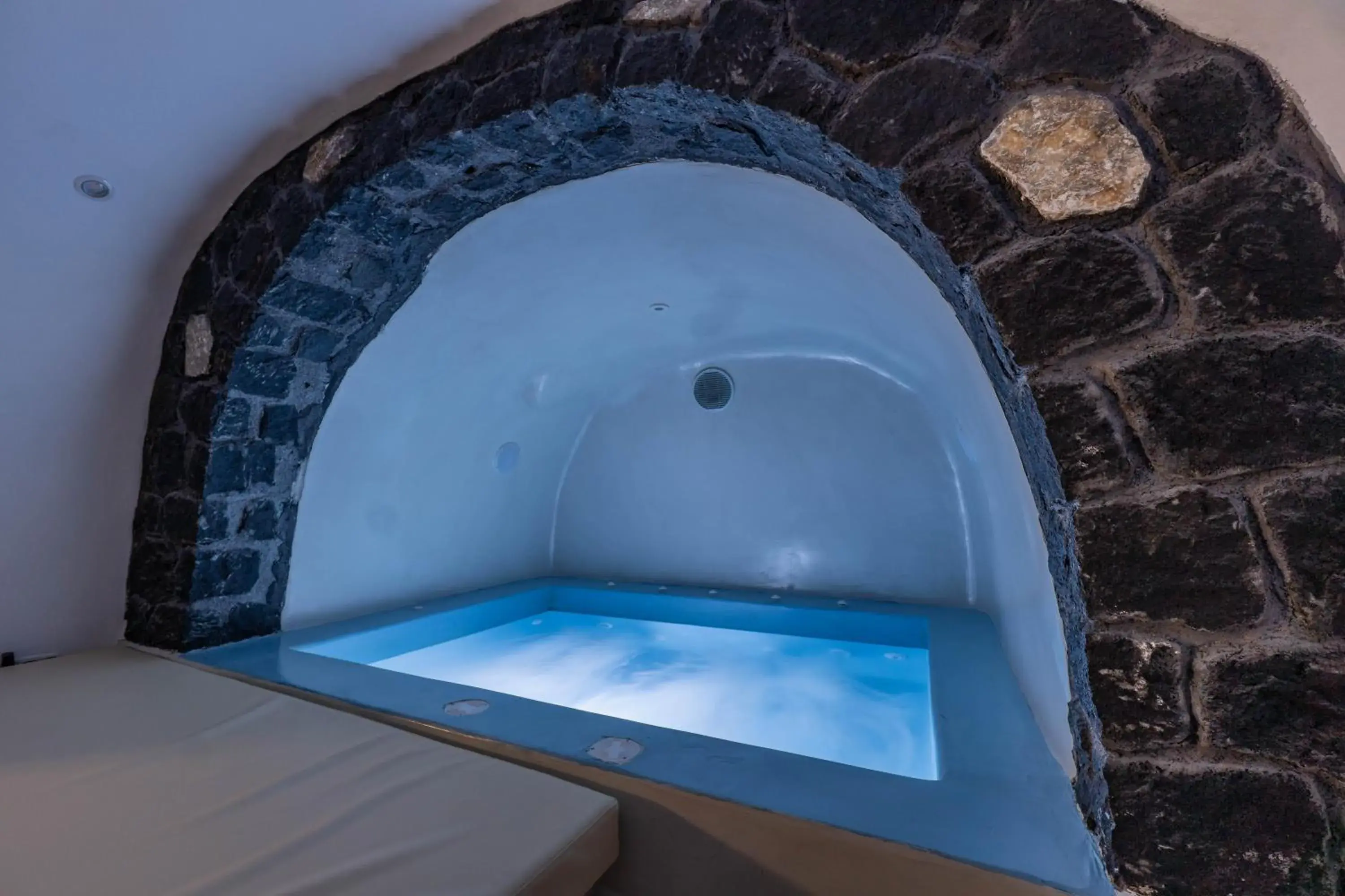 One-Bedroom House in Cally Cave House One-Bedroom House in Cally Cave House