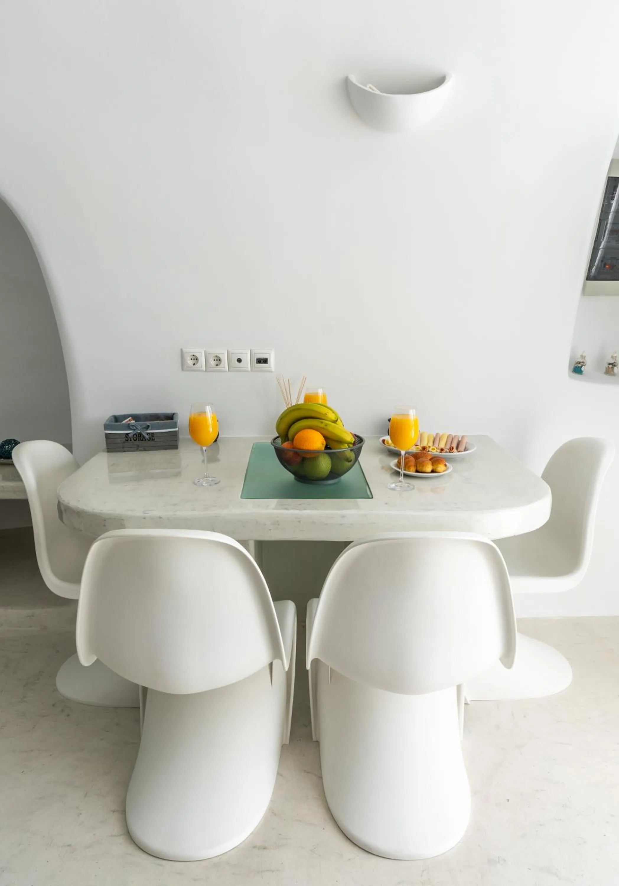 Dining area in Cally Cave House
