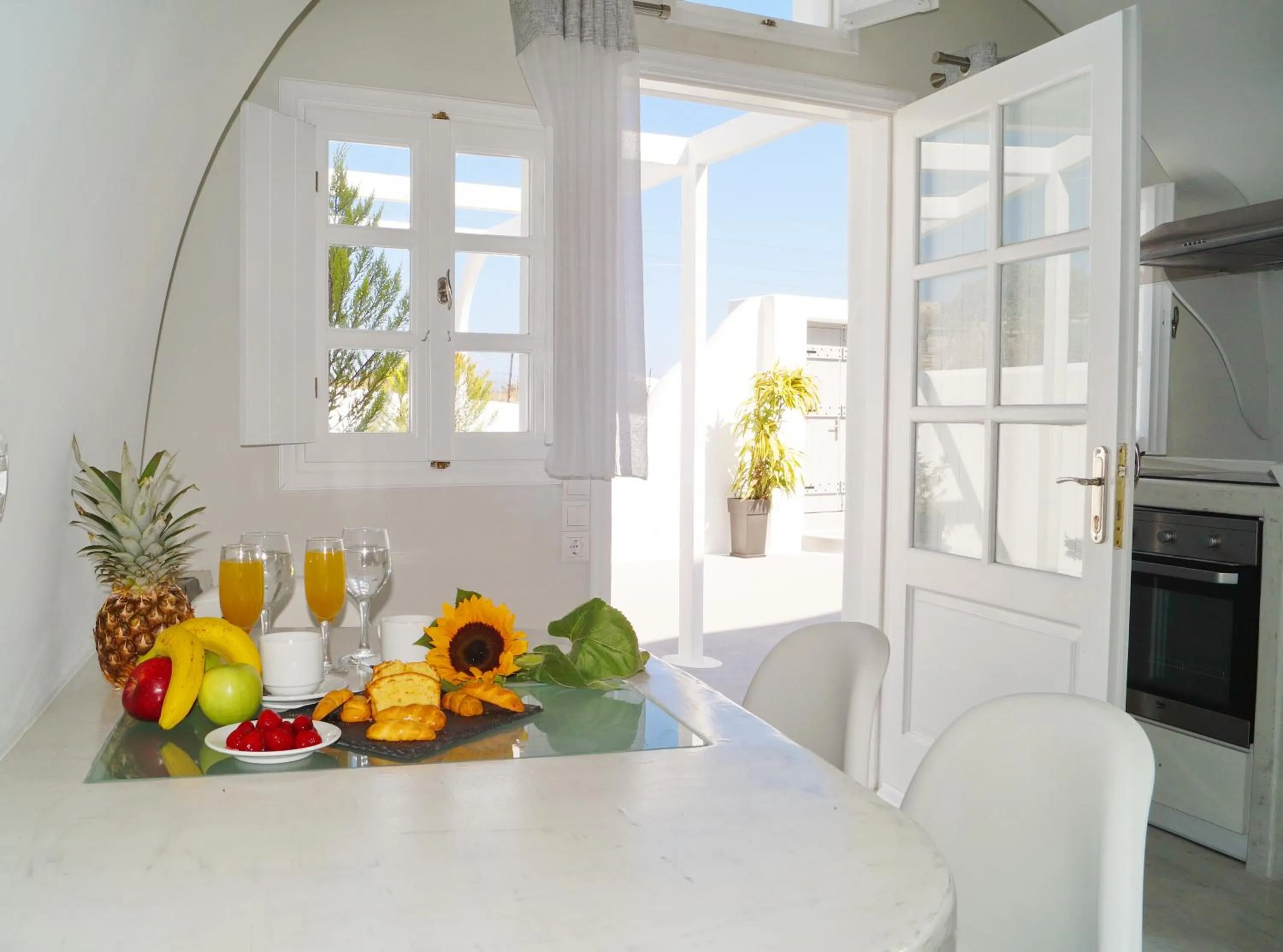 Dining area in Cally Cave House