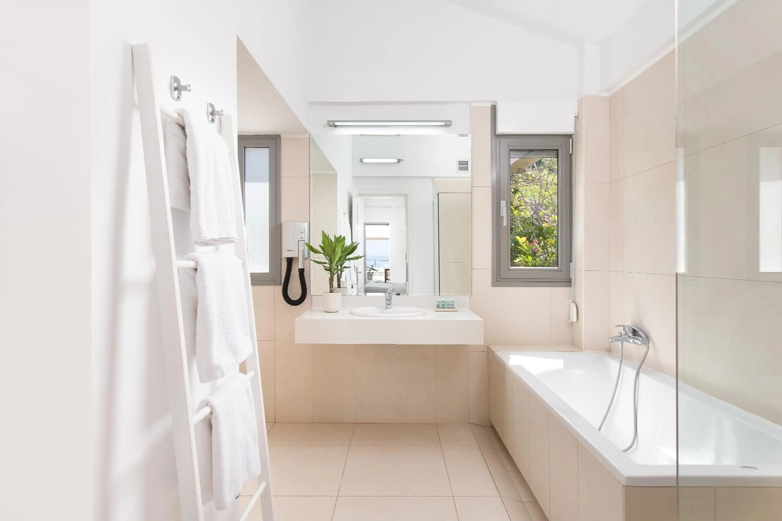 Mare Dei Suites Hotel Ionian Resort