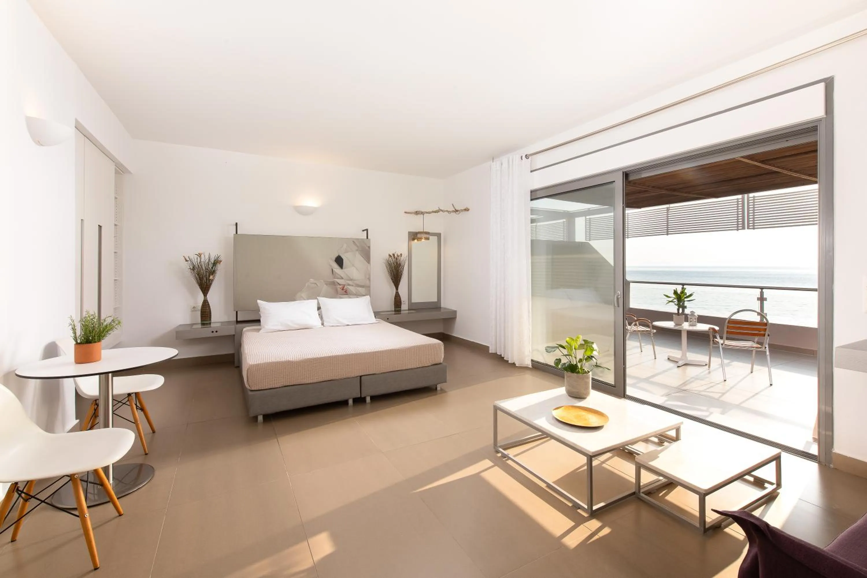 Bed in Mare Dei Suites Hotel Ionian Resort