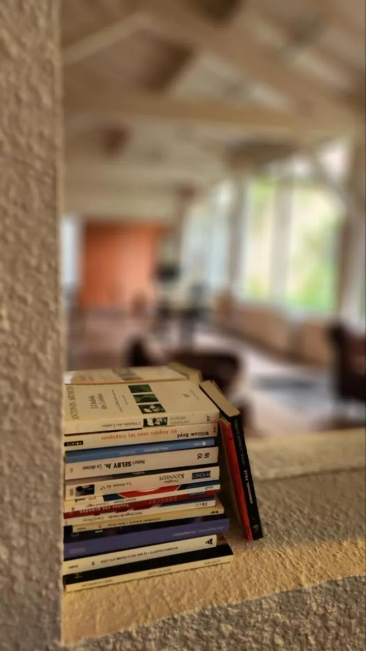 Property building, Bed in Logis Hôtel La Cascade - Lyon Nord