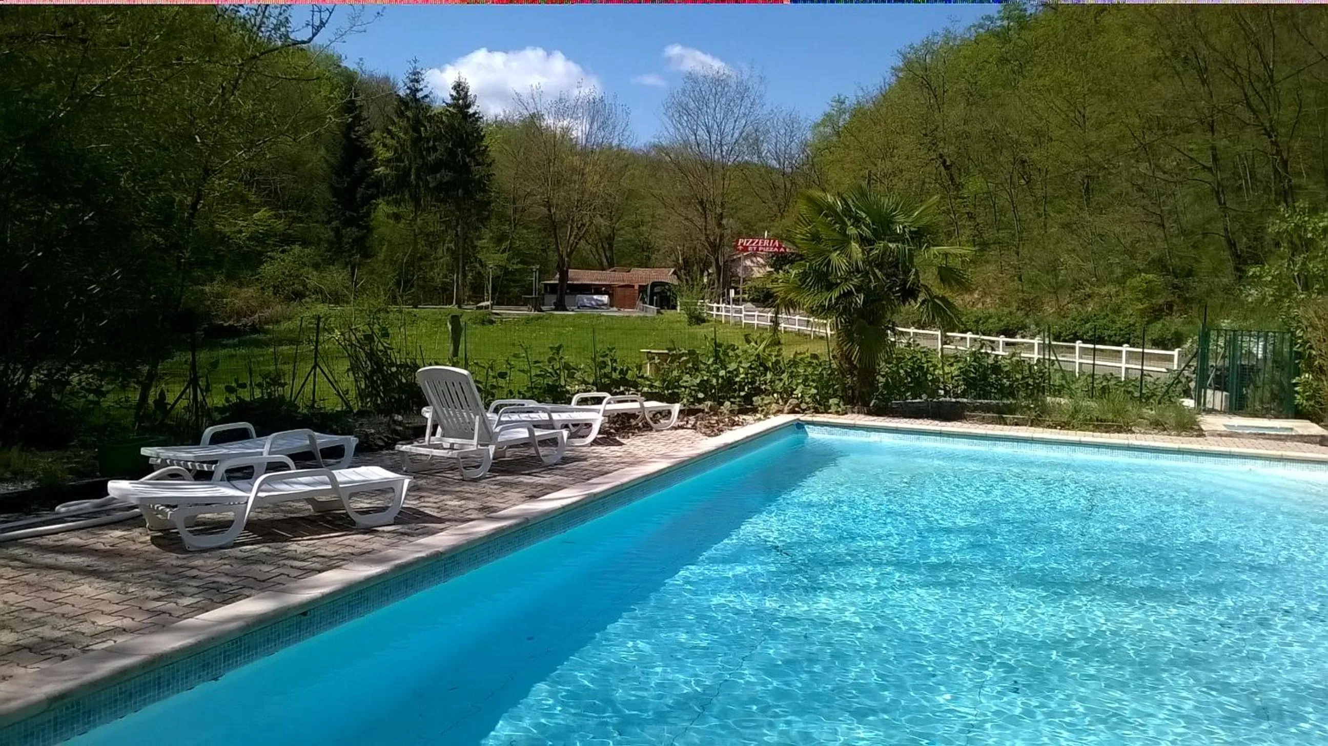 Day in Logis Hôtel La Cascade