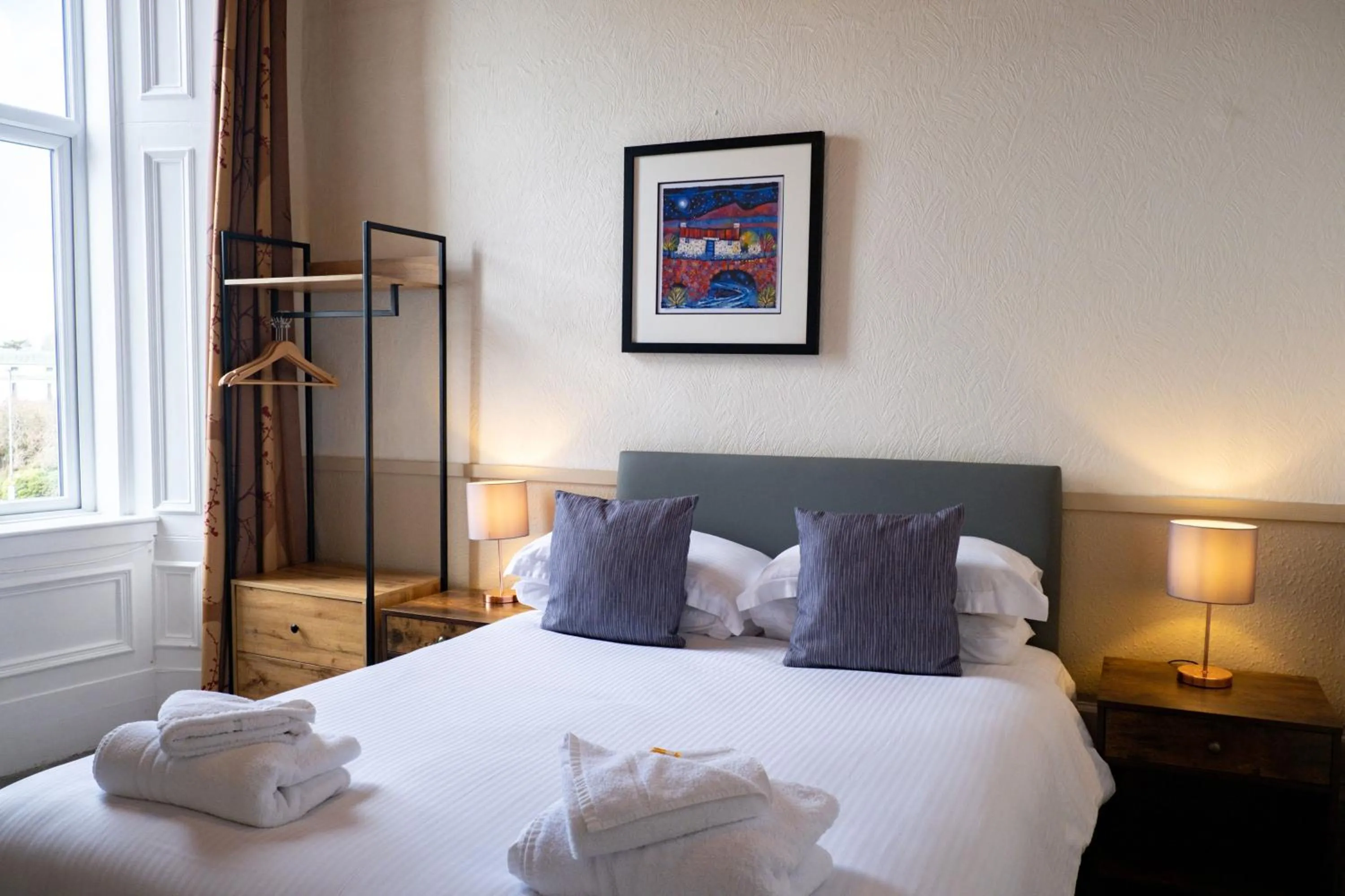 Bedroom, Bed in Corran House Guest House