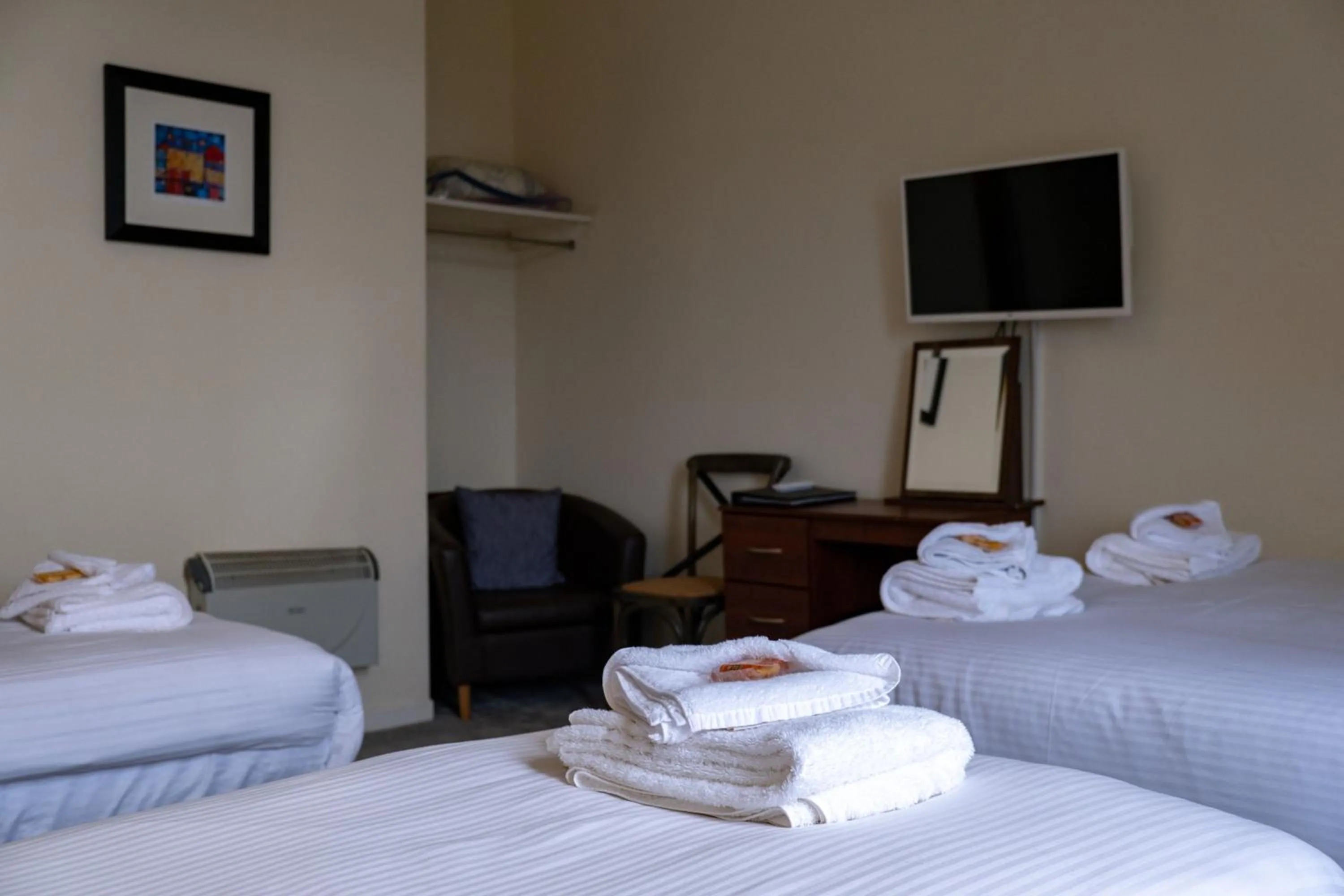Bedroom, Bed in Corran House Guest House