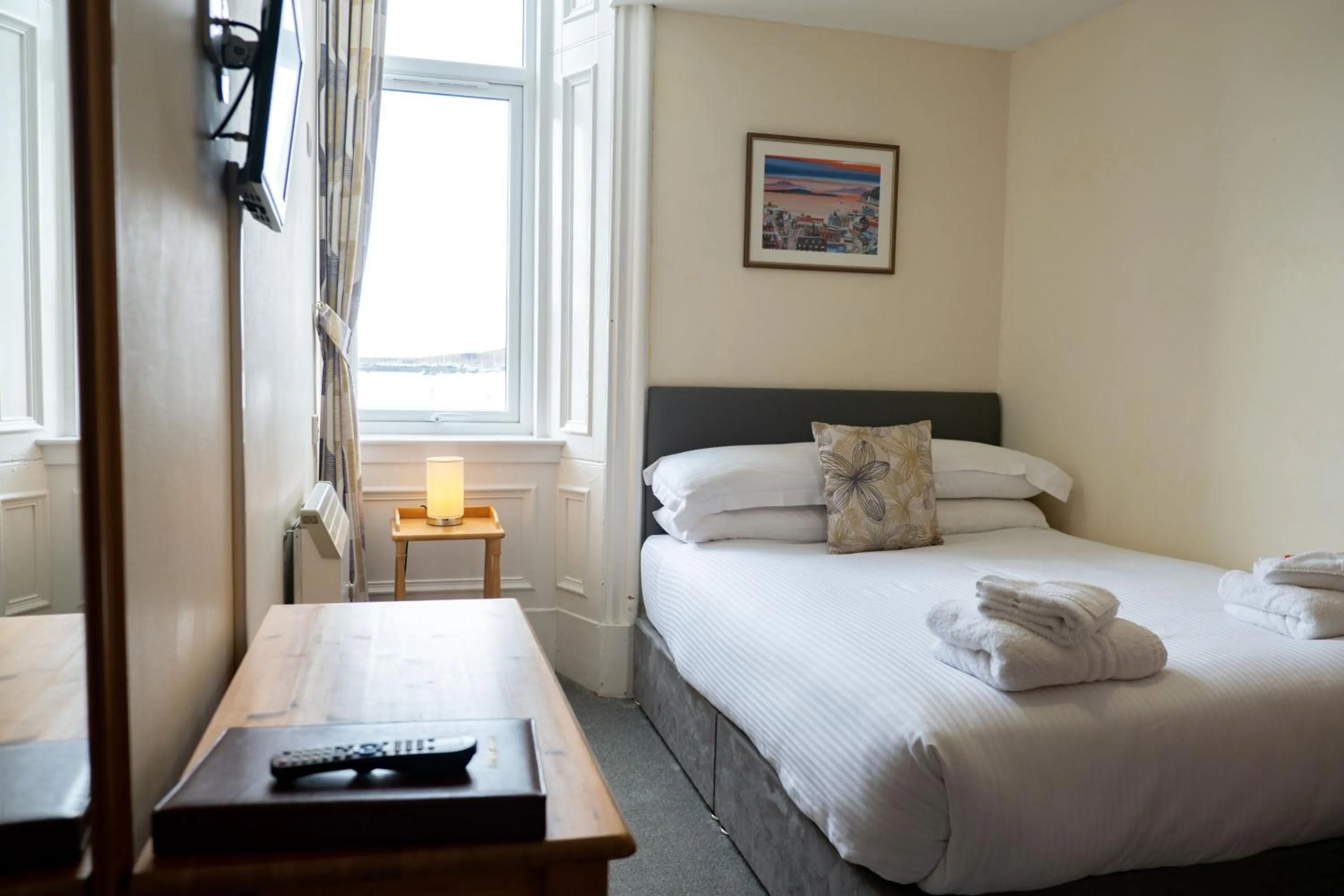 Bedroom, Bed in Corran House Guest House