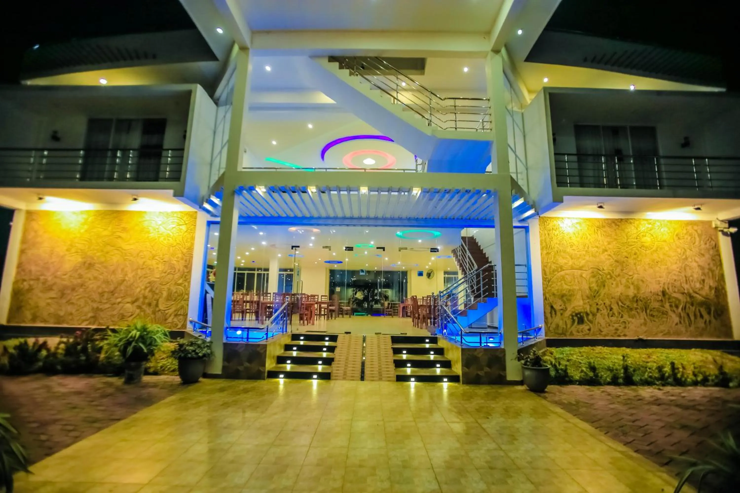 Facade/entrance in Sunstar Nilaveli