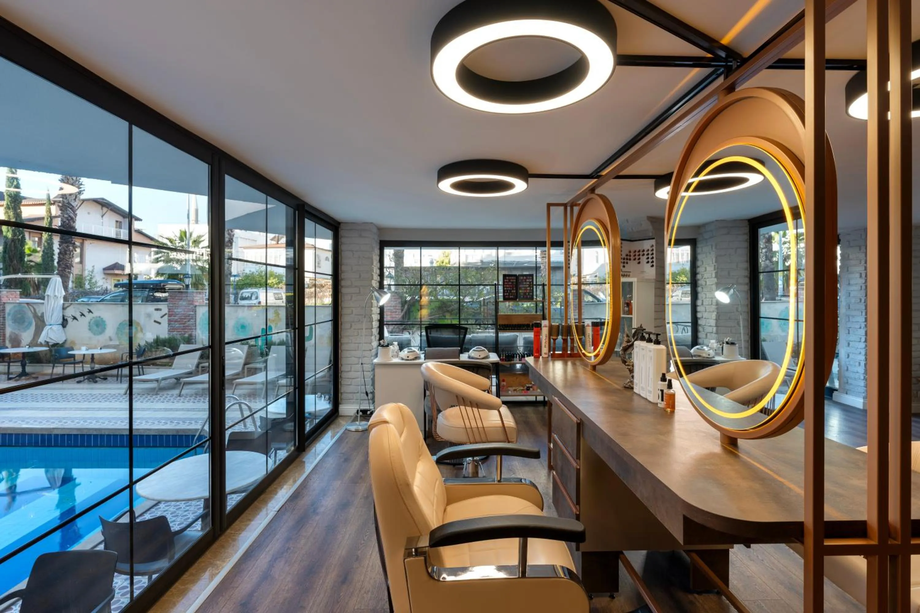 hair dresser in Azuu Boutique Hotel