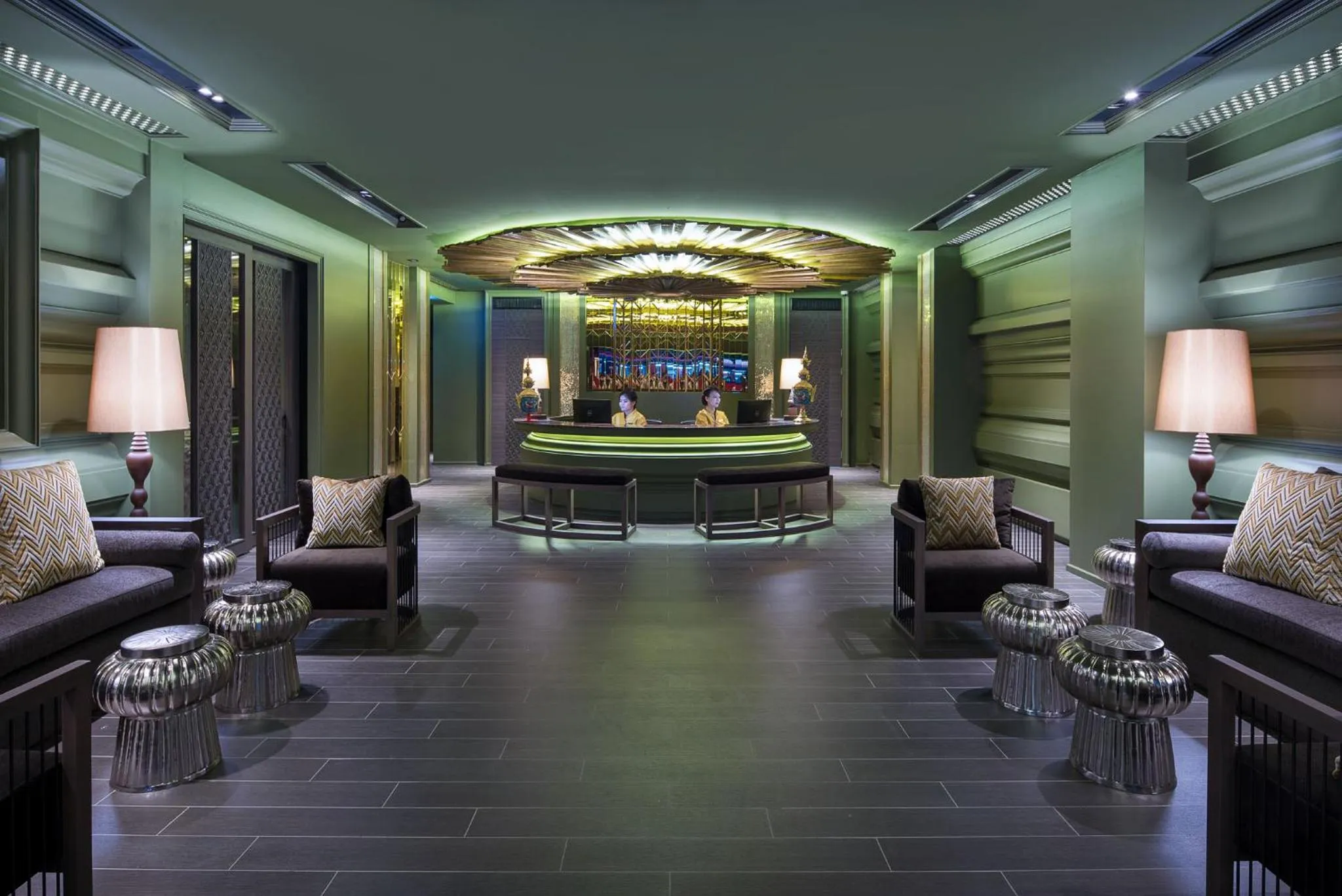 Property building in Chillax Heritage Hotel Khaosan