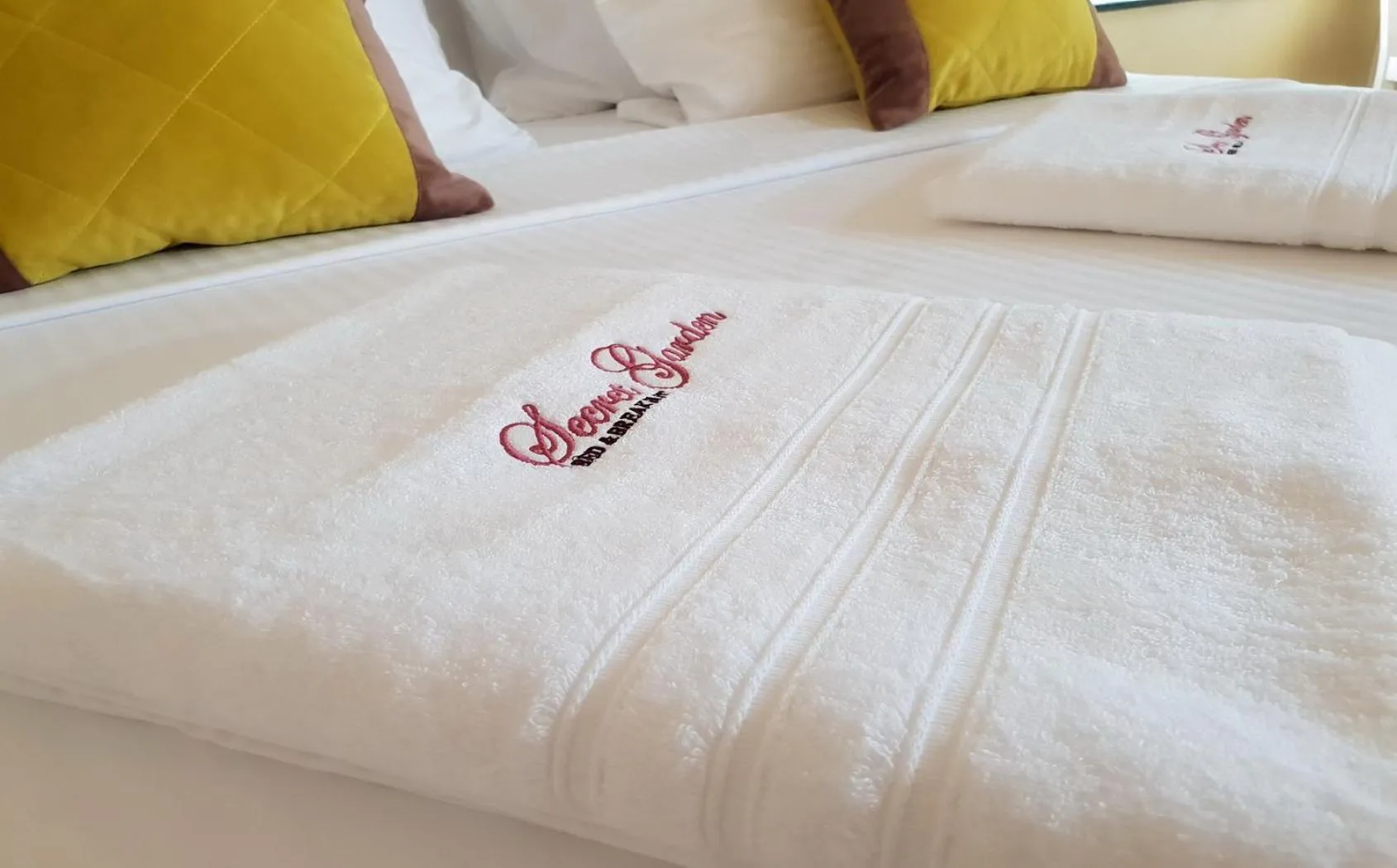 Bed in B&B Secret Garden Adults only