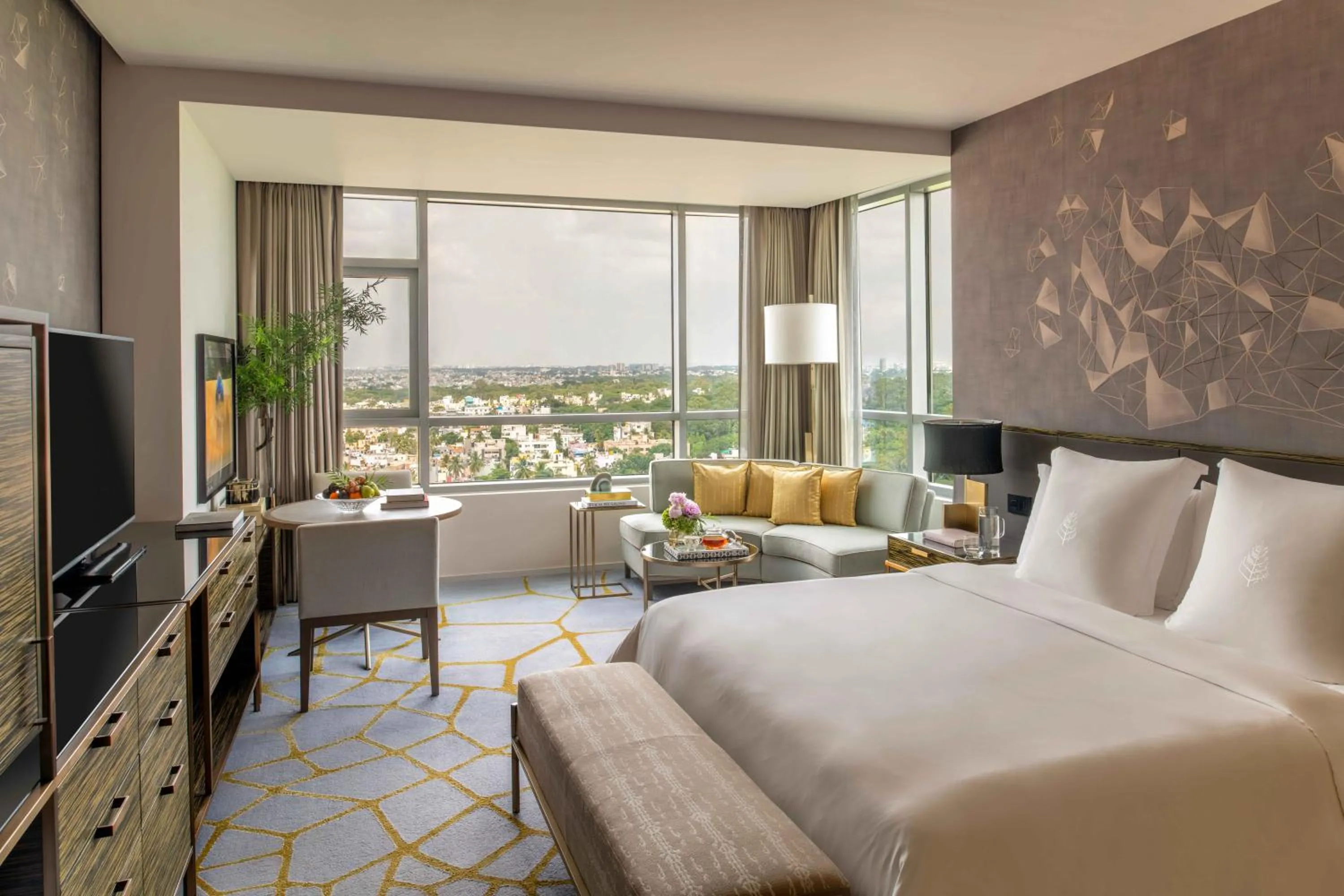 Bedroom, Bed in Four Seasons Hotel Bengaluru at Embassy ONE