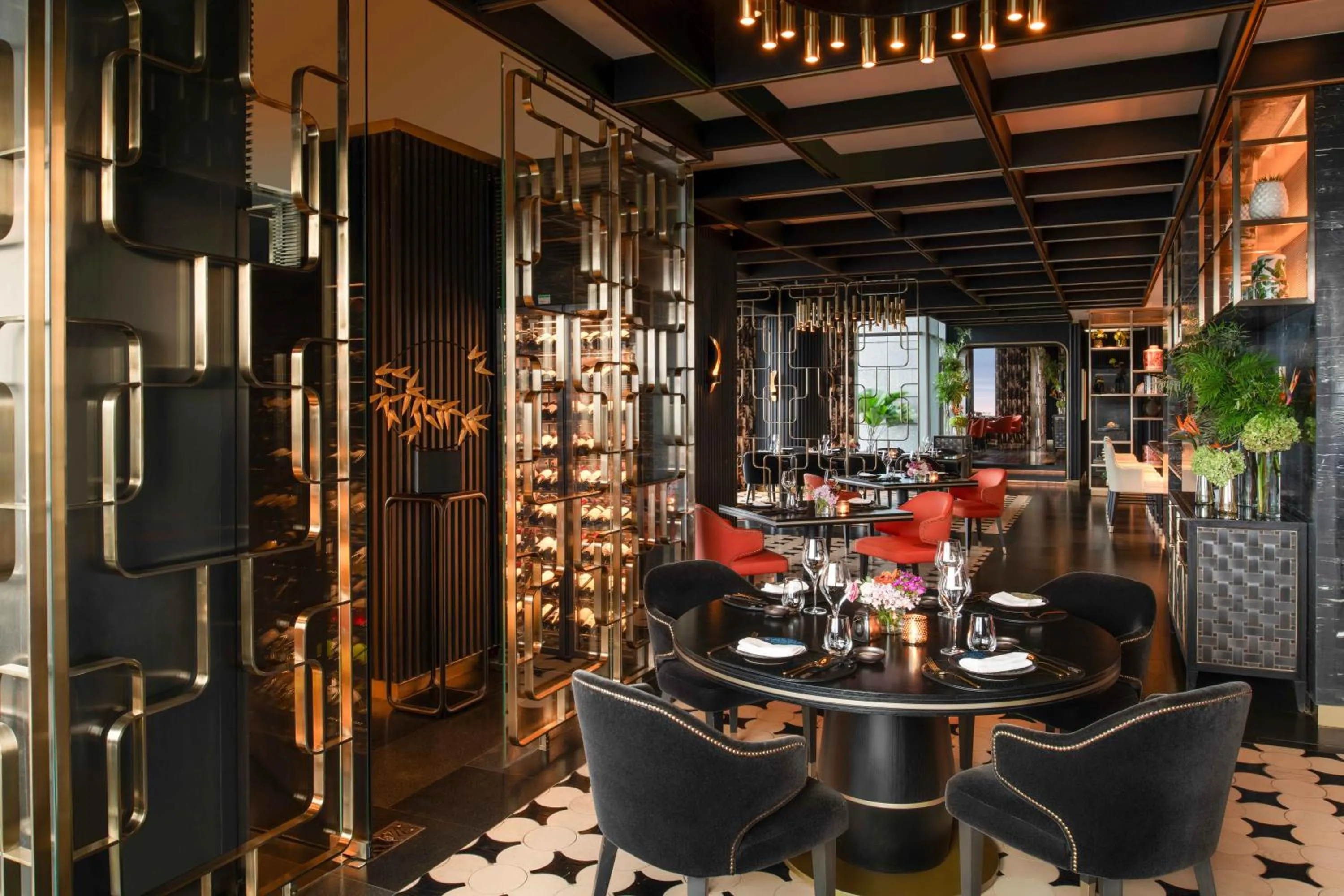 Restaurant/places to eat in Four Seasons Hotel Bengaluru at Embassy ONE