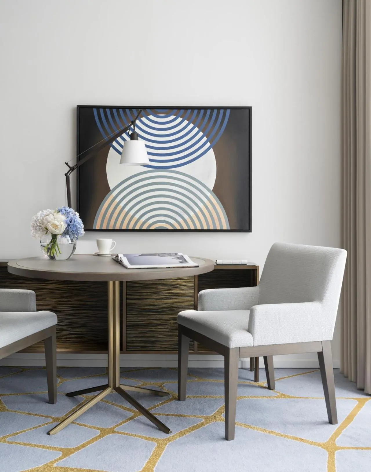 Living room in Four Seasons Hotel Bengaluru at Embassy ONE