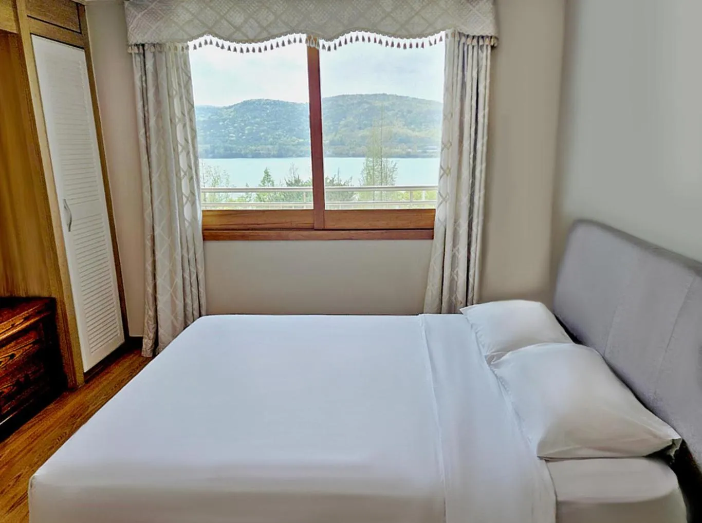 Bed in Gyeongju Ilsung Condo