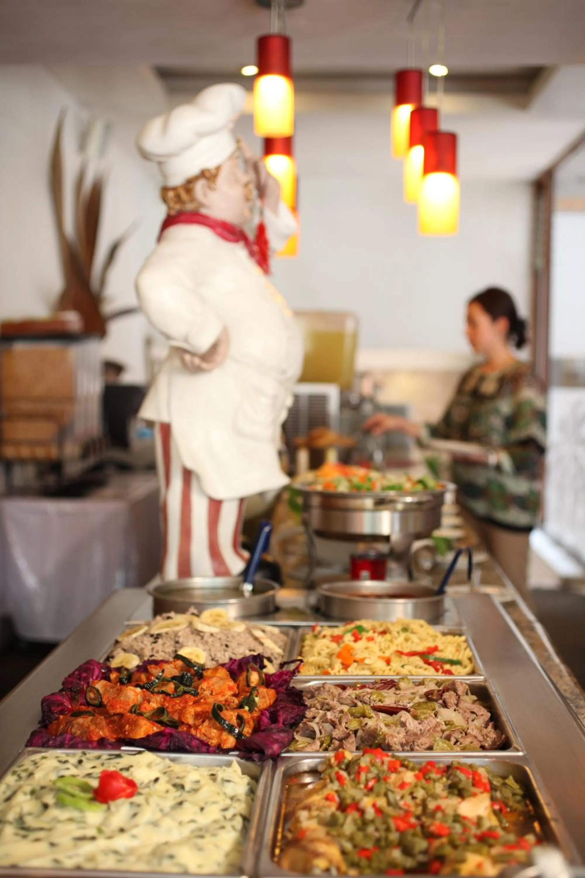 Restaurant/places to eat in Hotel Emily