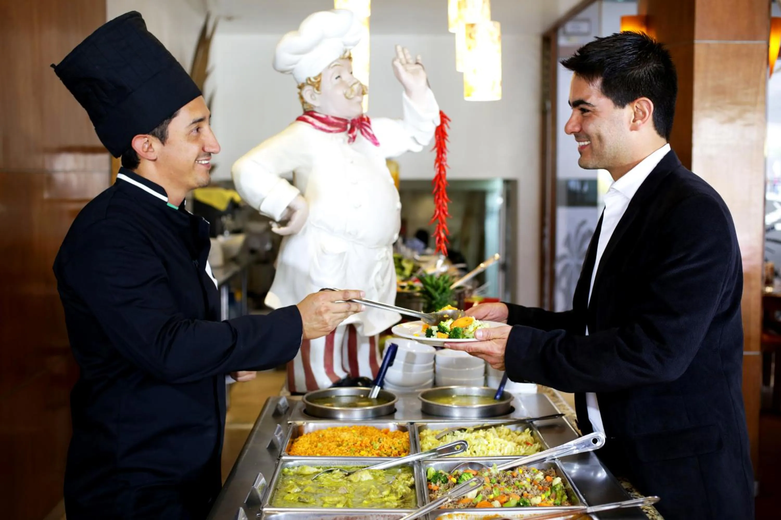 Restaurant/places to eat in Hotel Emily