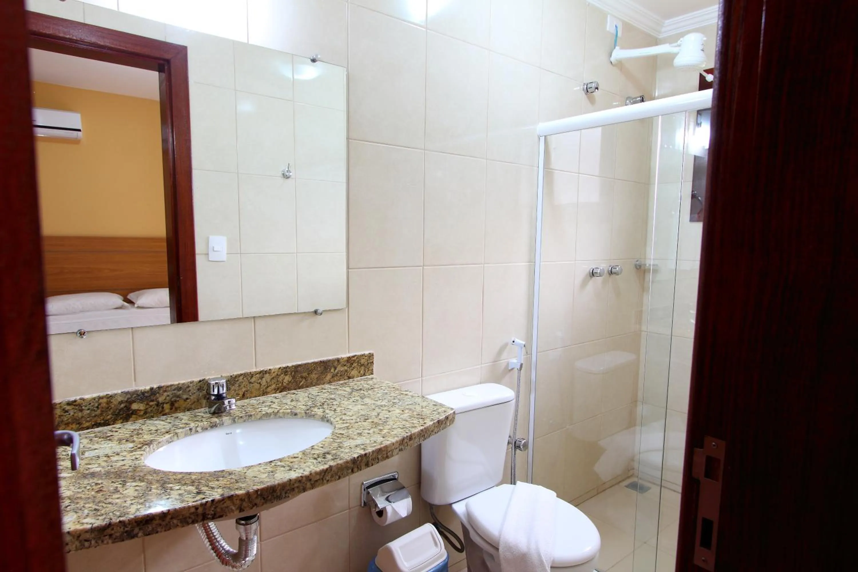 Bathroom in Vitoria Regia Praia Hotel