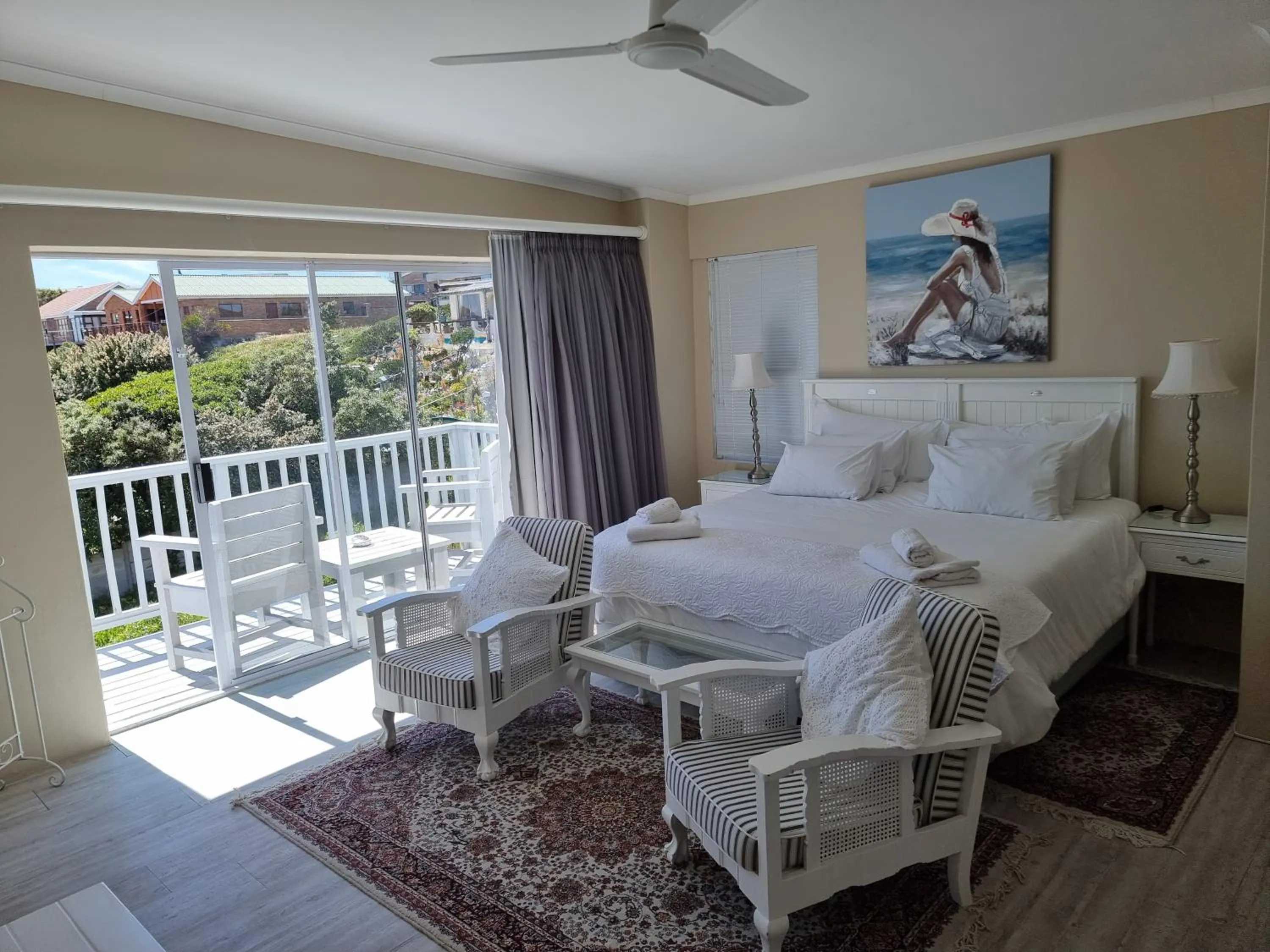 Bed in The Bay Lodge