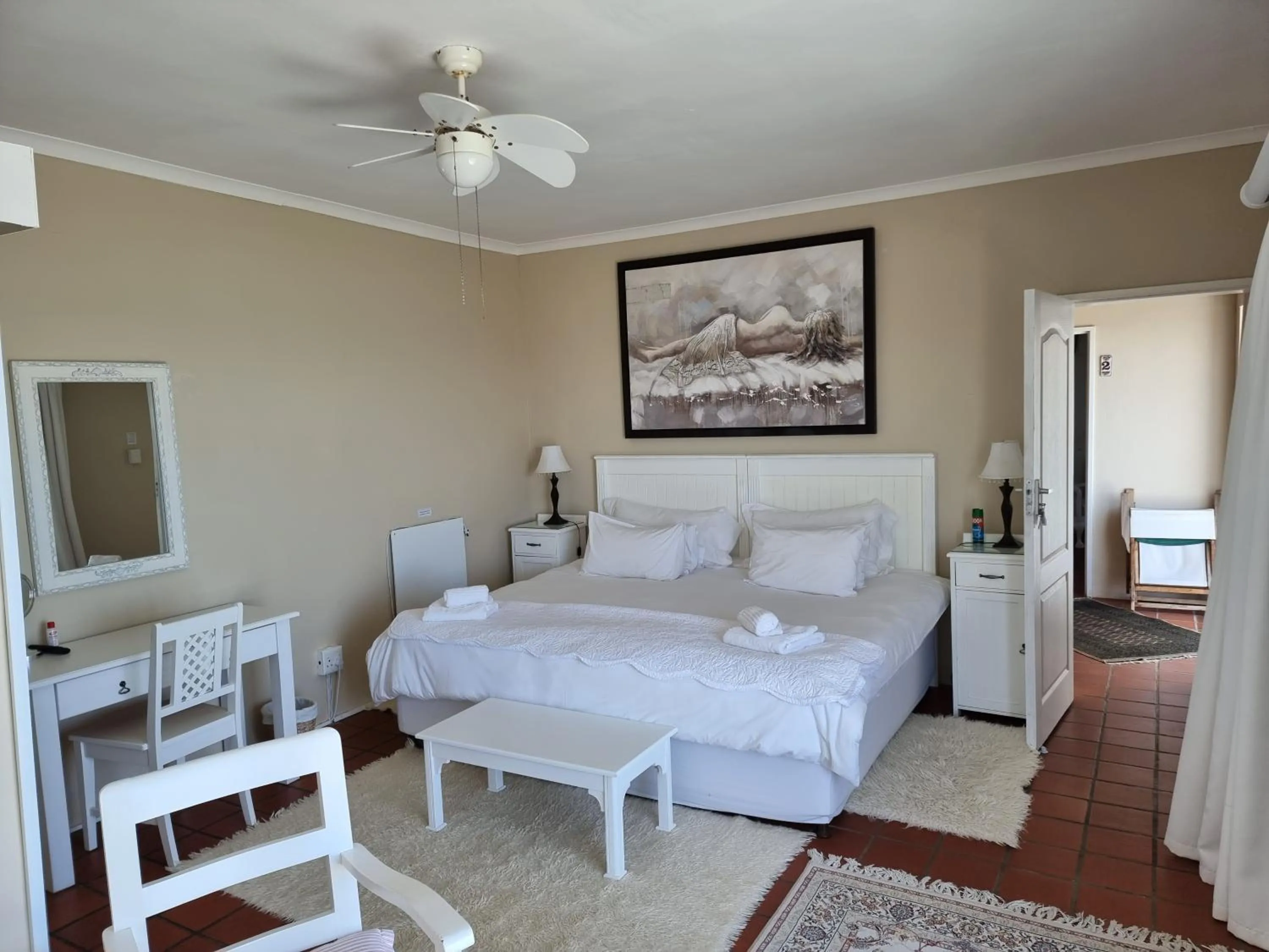 Bed in The Bay Lodge