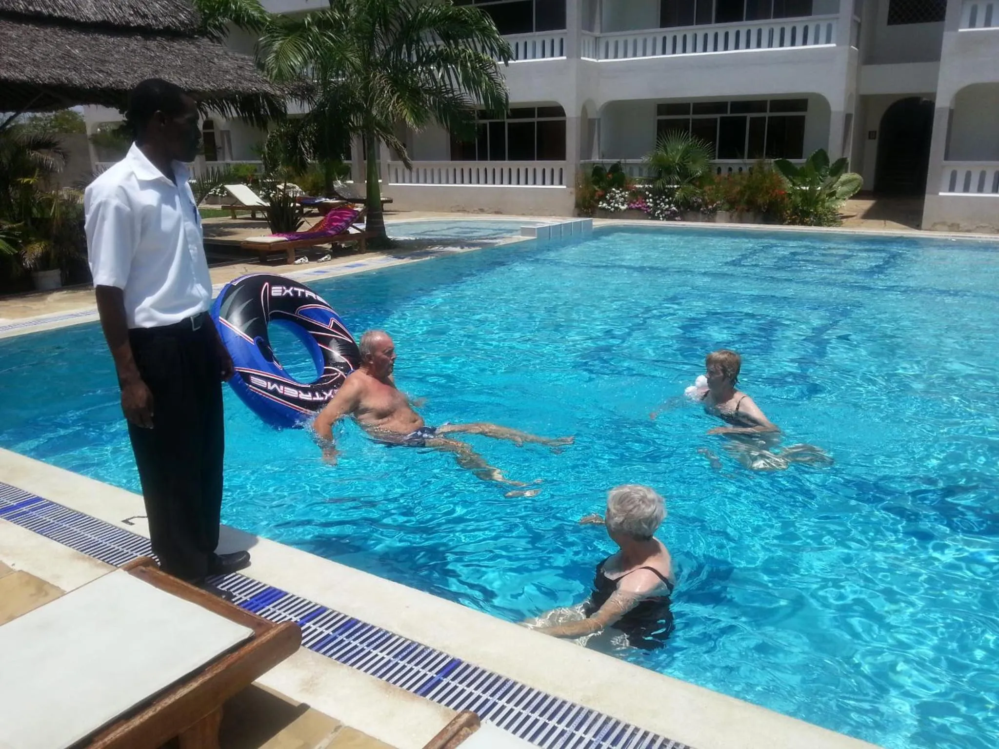 Swimming pool in Nightingale Apartments Hotel Mombasa