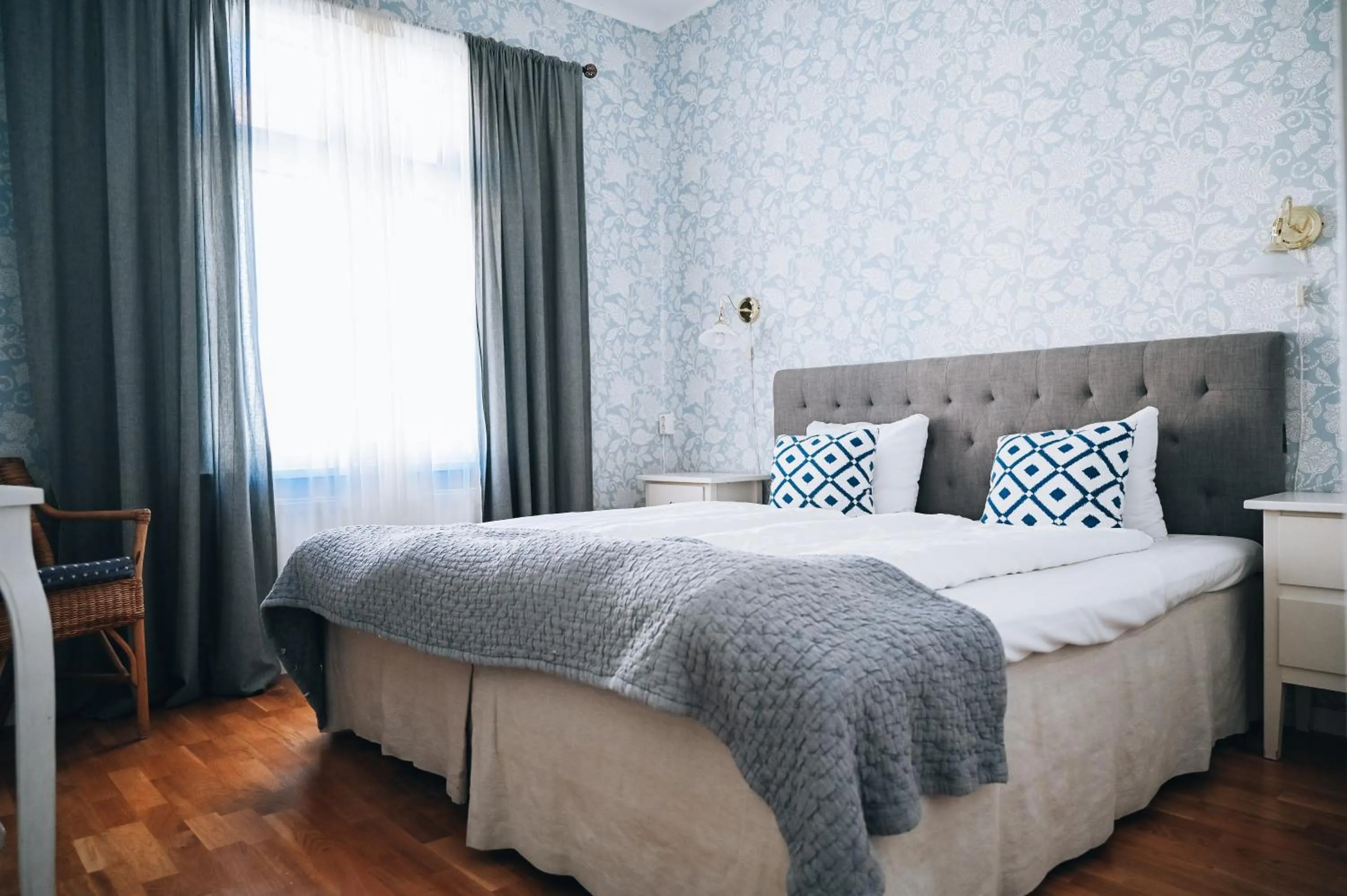 Bed in Nautic Hotell