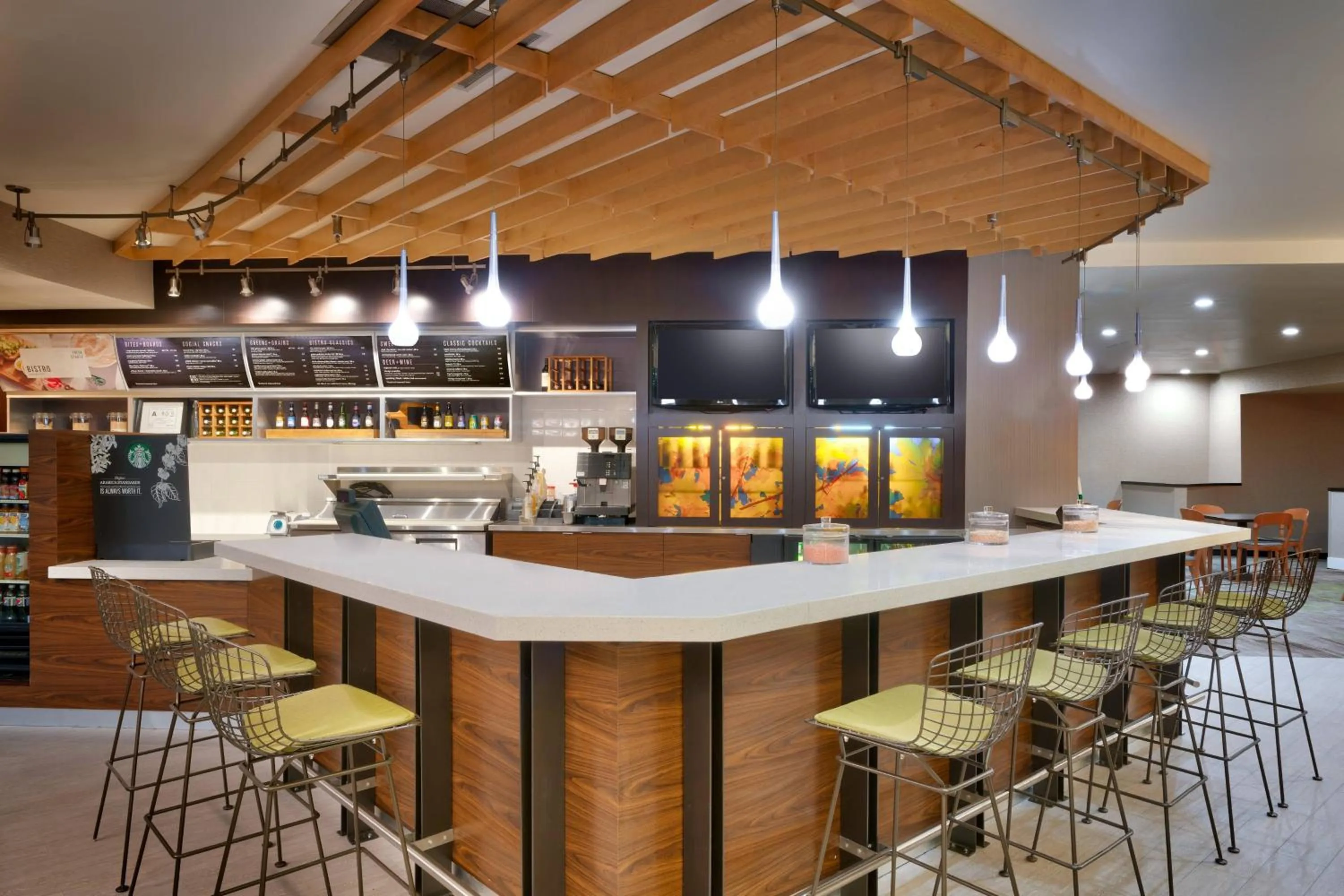 Lobby or reception in Courtyard by Marriott Charlotte Airport LoSo