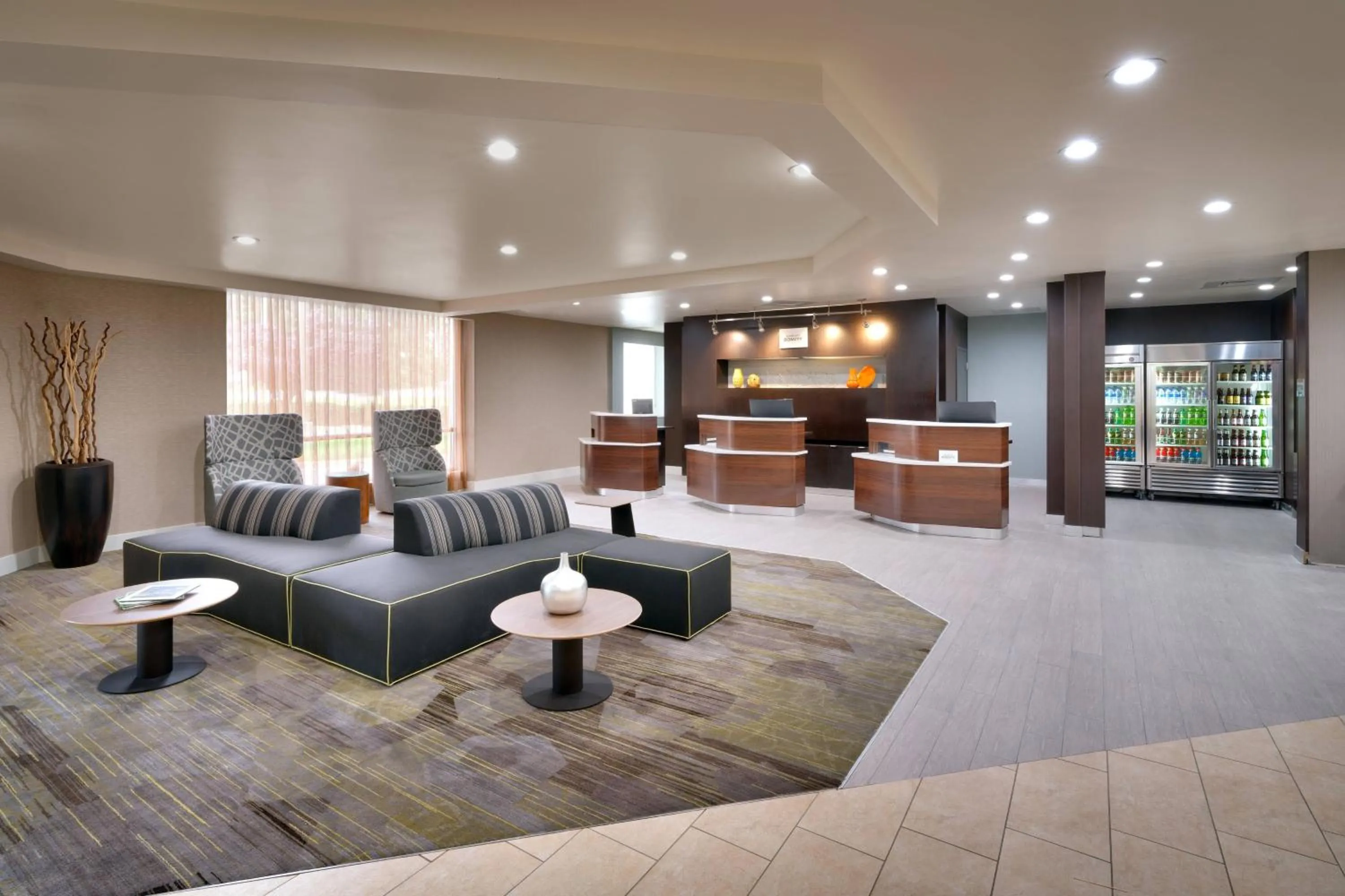 Lobby or reception in Courtyard by Marriott Charlotte Airport LoSo