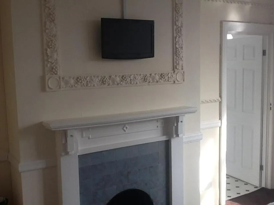 TV and multimedia in George & Dragon