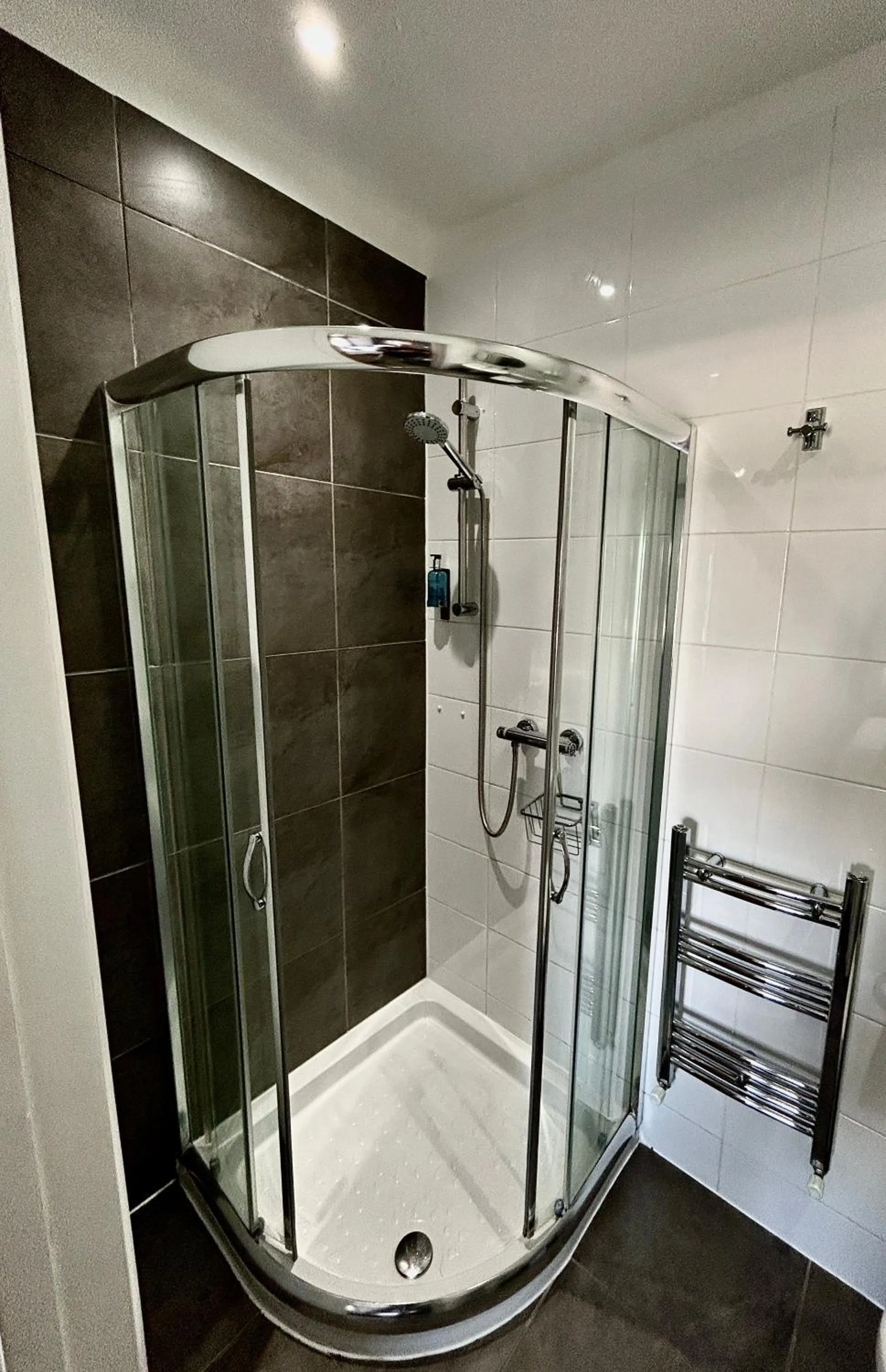 Shower in Bamboo Guesthouse