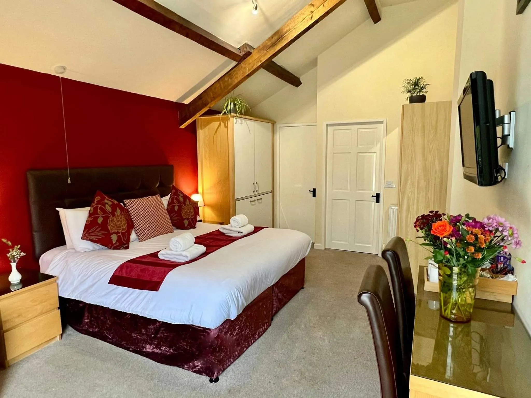 Bed in Dolgun Uchaf Historic B&B and Cottages in Snowdonia