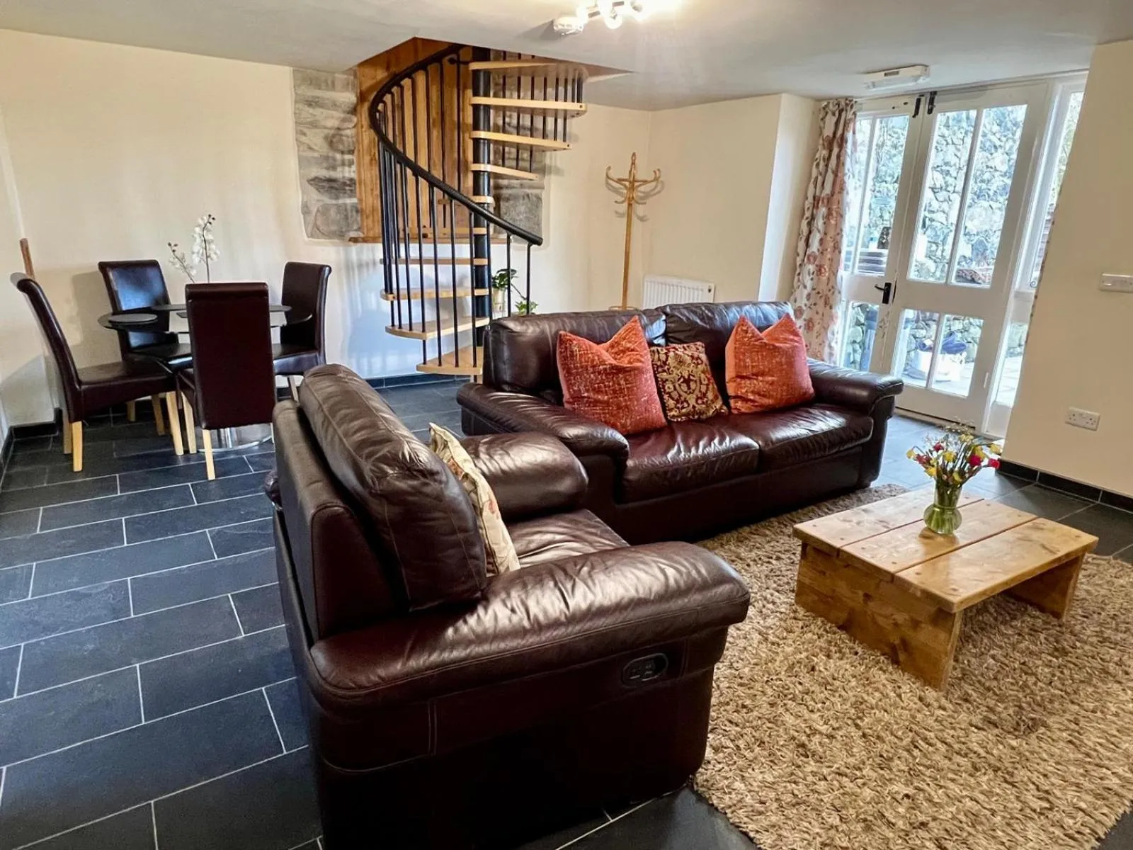 Living room in Dolgun Uchaf Historic B&B and Cottages in Snowdonia
