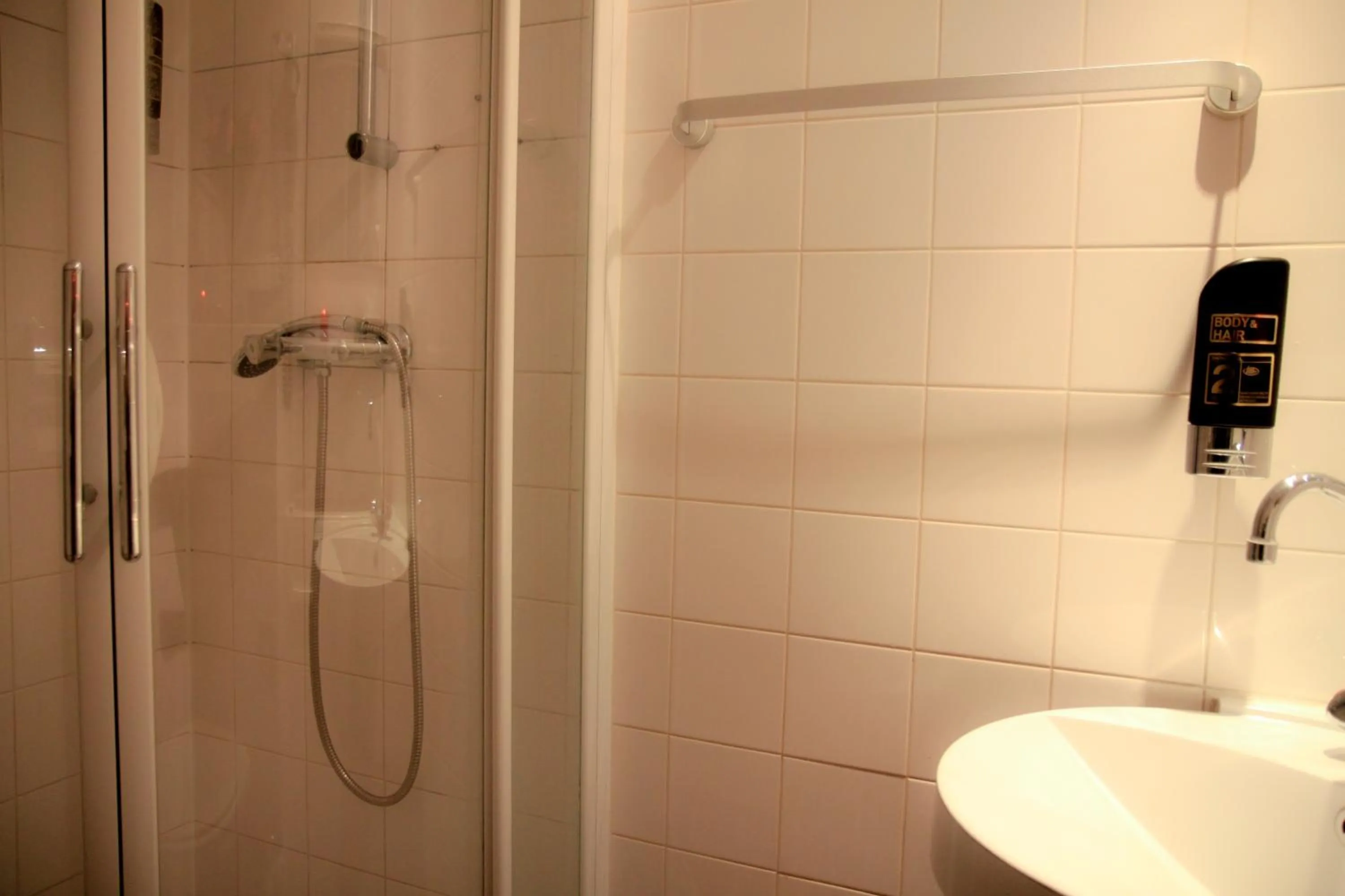 Bathroom in Hotel 55 - City Centre