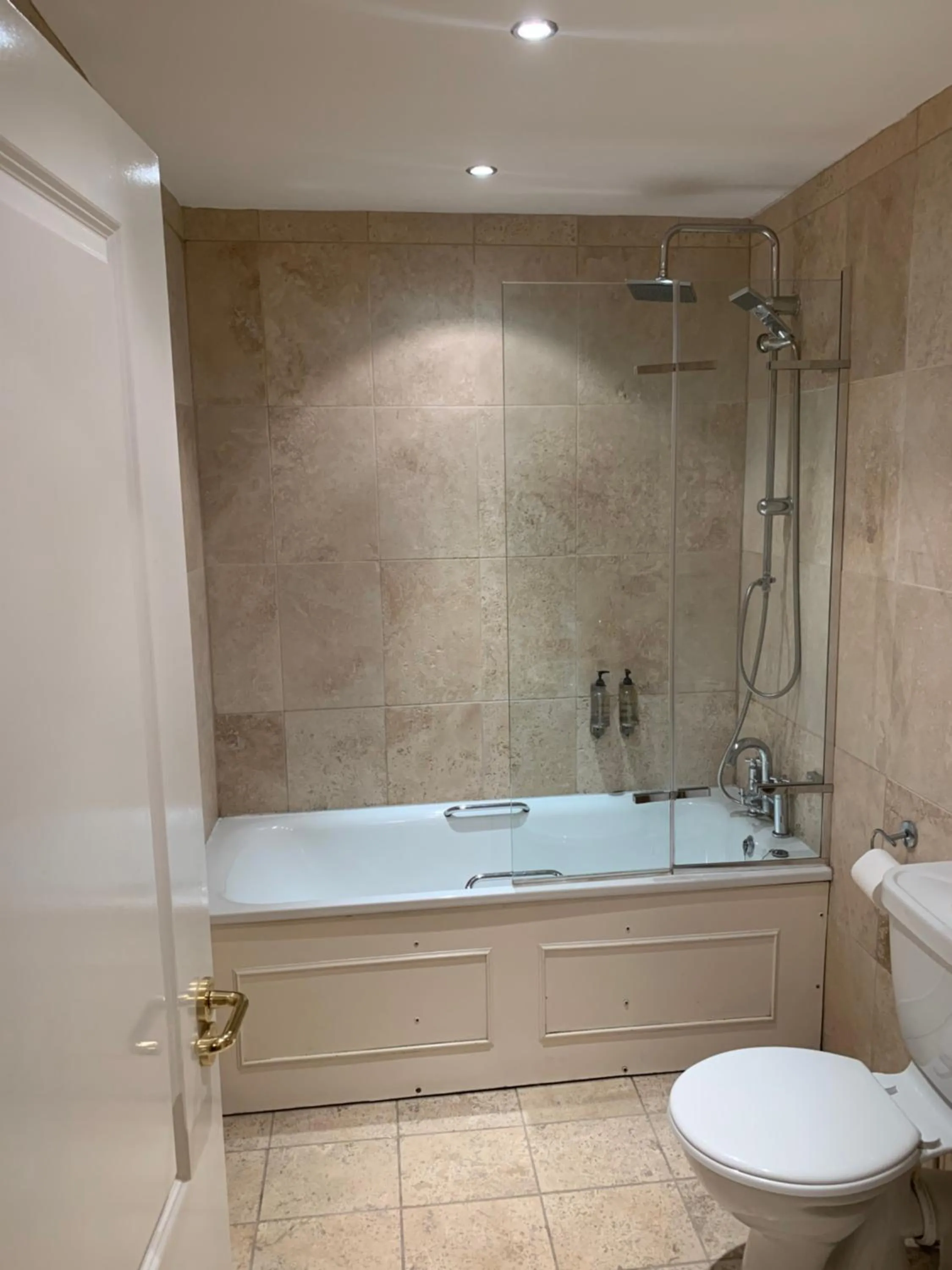 Bathroom in The Waterloo Hotel & Bistro