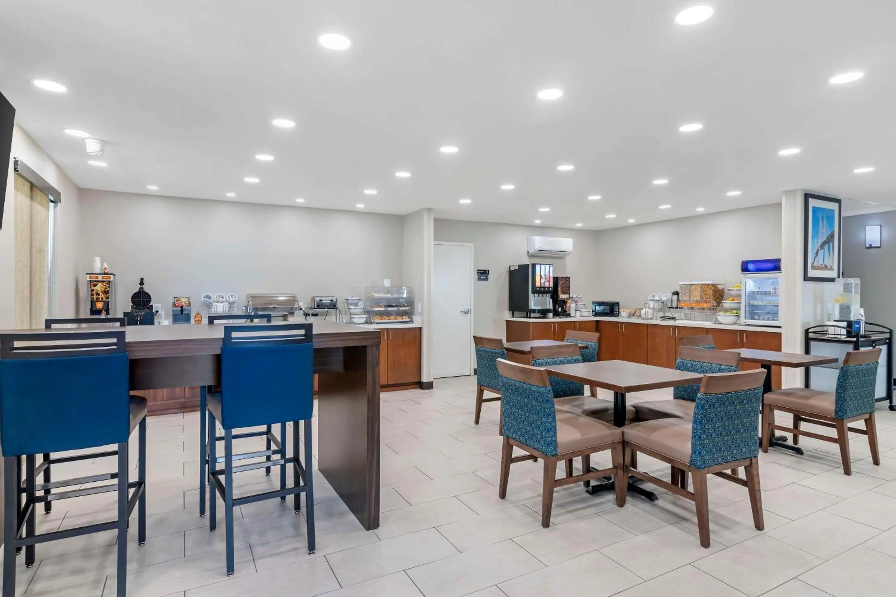 Restaurant/places to eat in Comfort Inn & Suites Brunswick I-95