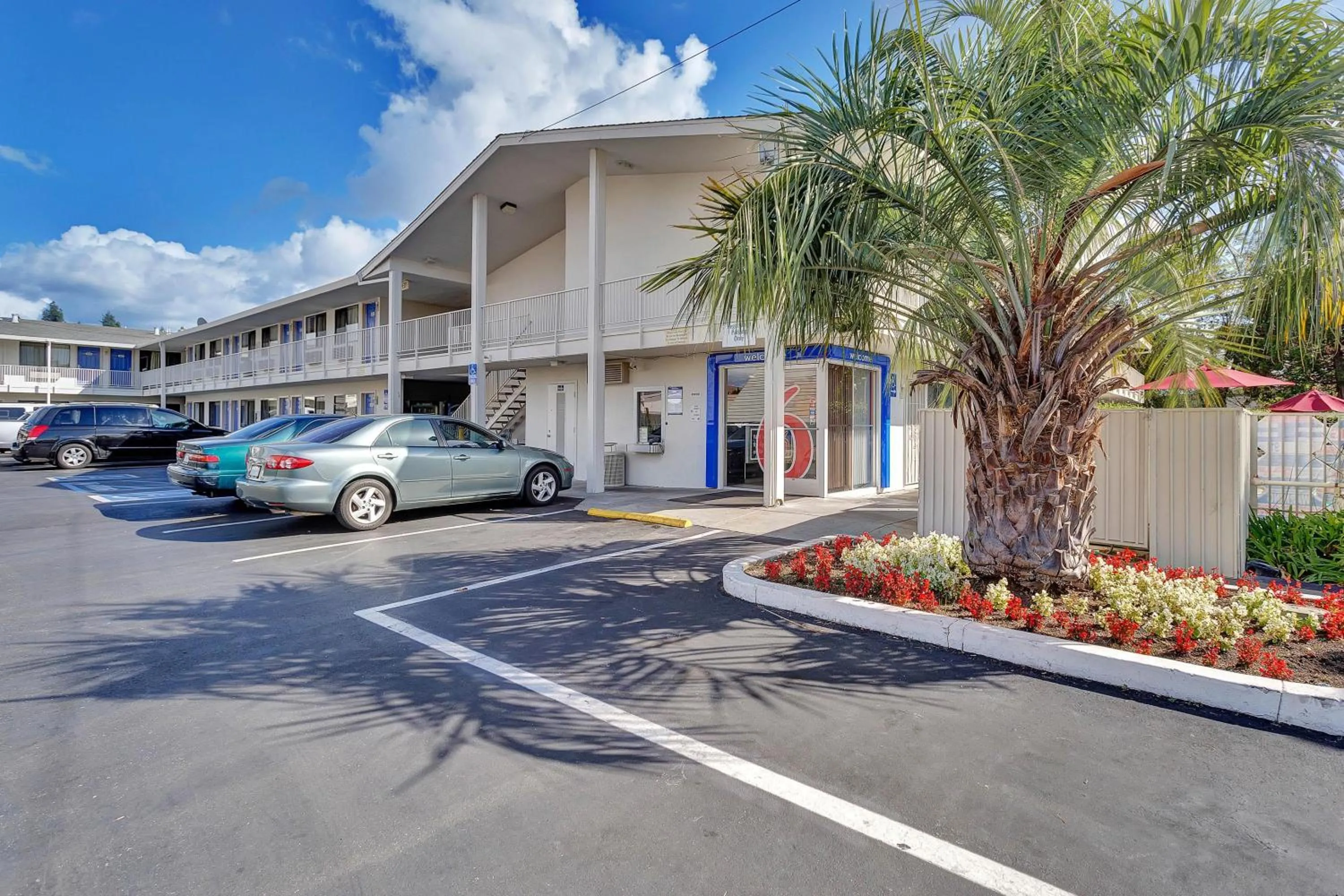 Property building in Motel 6 Santa Rosa - South