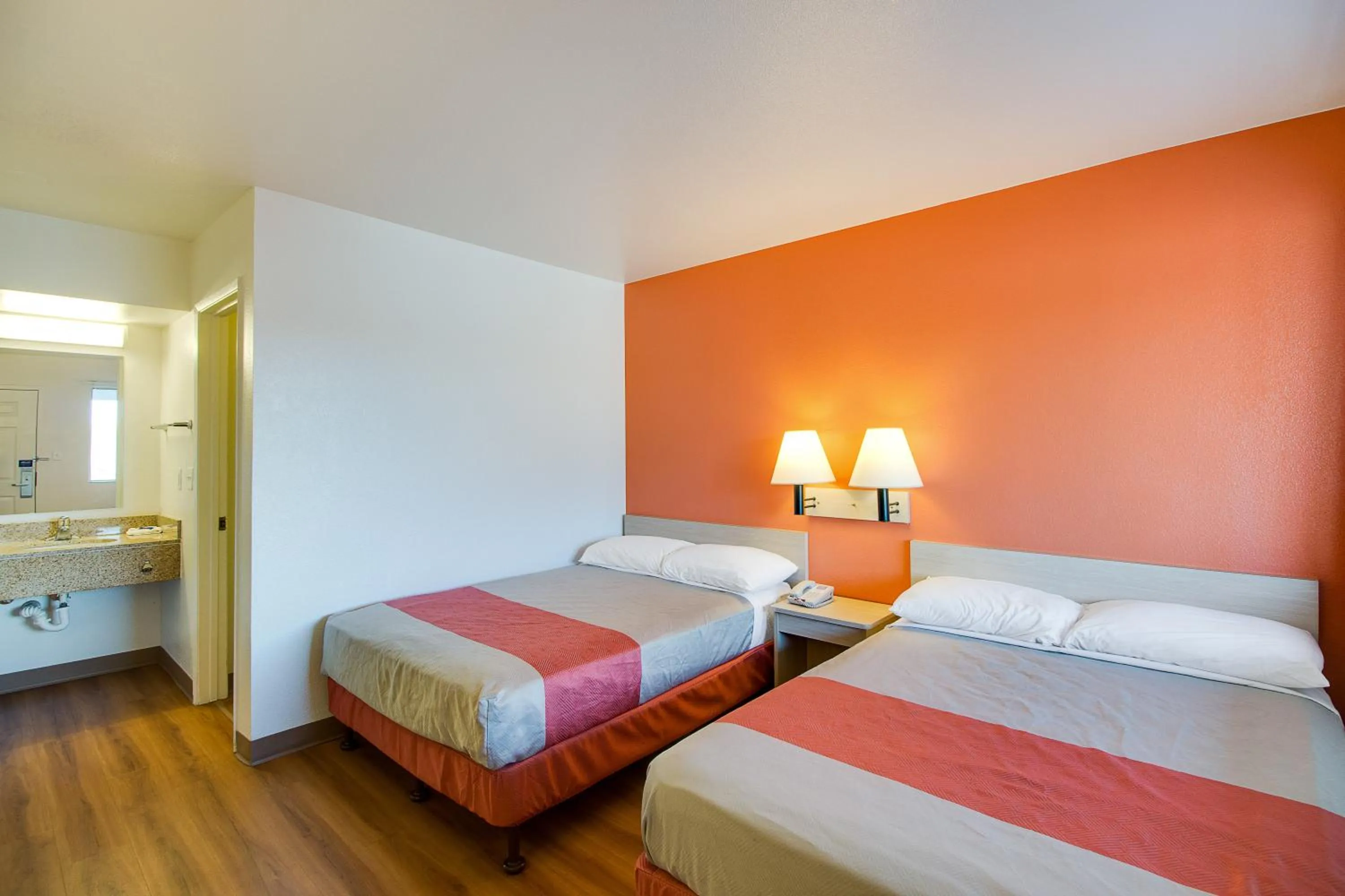 Bedroom, Bed in Motel 6-Phoenix, AZ - East