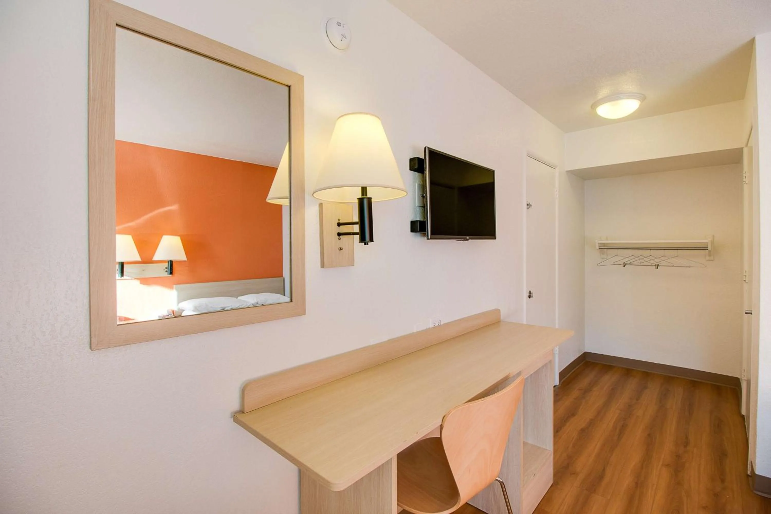 Photo of the whole room in Motel 6-Phoenix, AZ - East