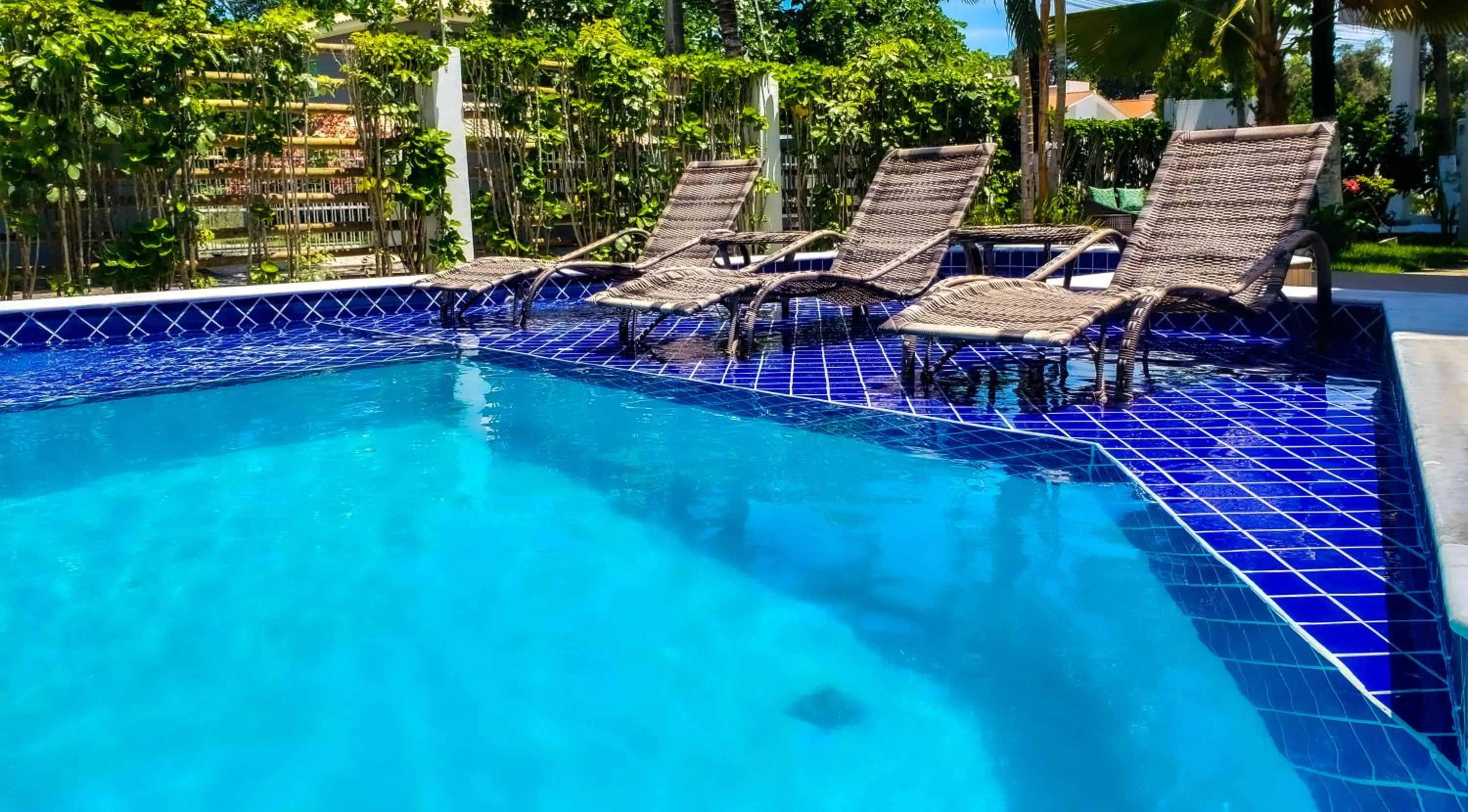 Swimming pool in Hotel Porto Dourado - Rede Bem Bahia
