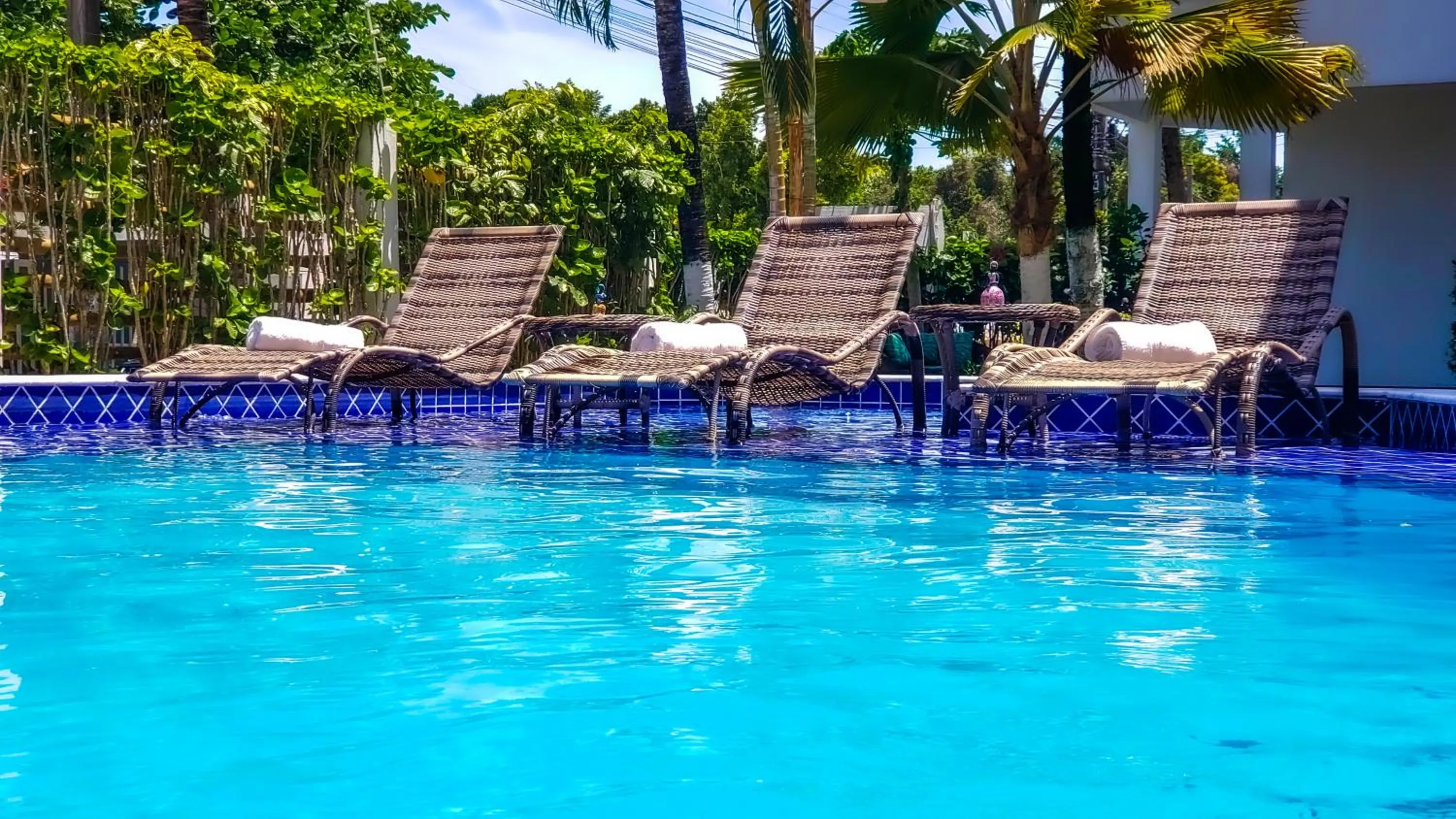 Swimming pool in Hotel Porto Dourado - Rede Bem Bahia