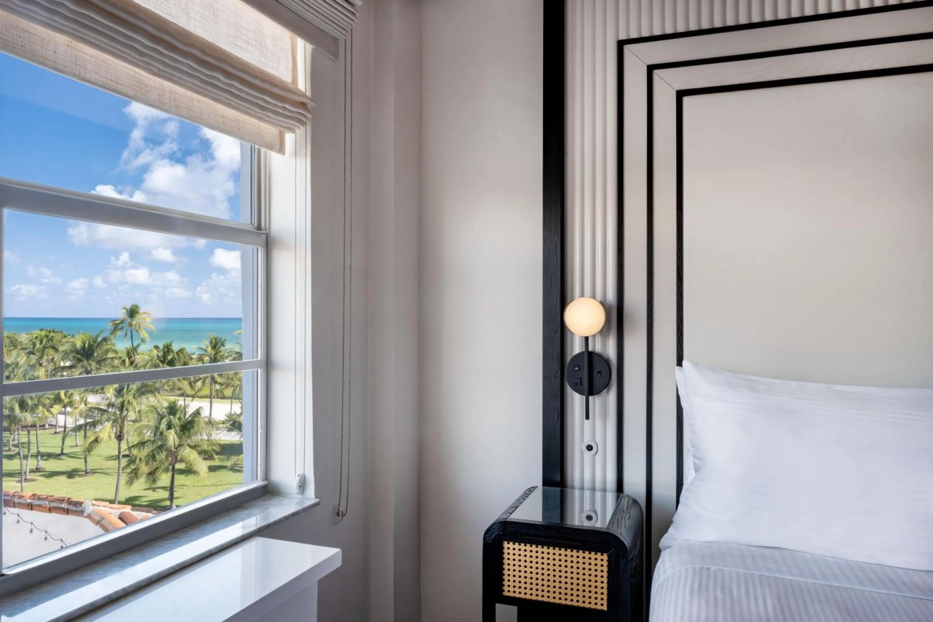 Photo of the whole room, Bed in Eurostars Winter Haven Miami Beach