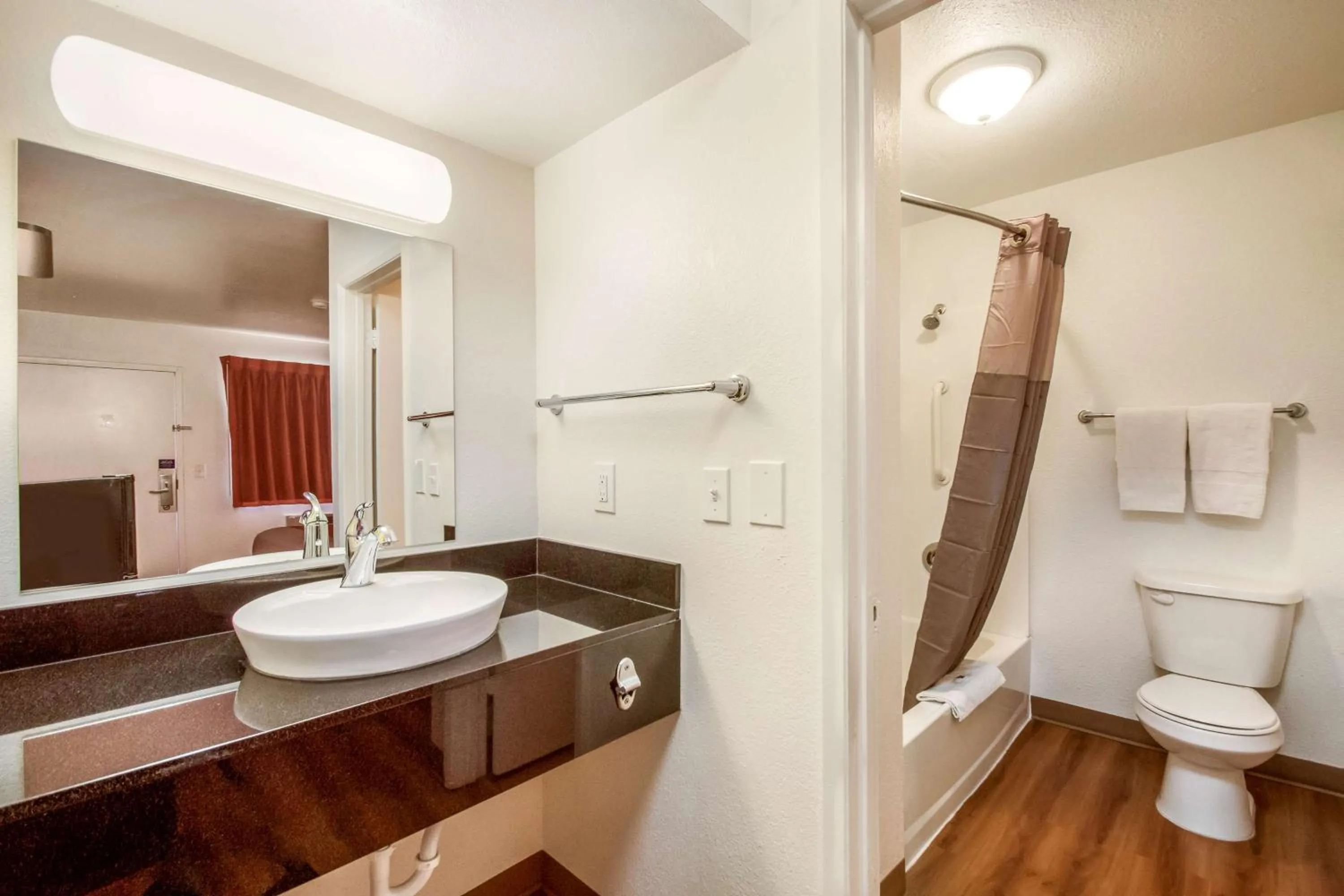 Shower in Motel 6-Youngtown, AZ - Phoenix - Sun City