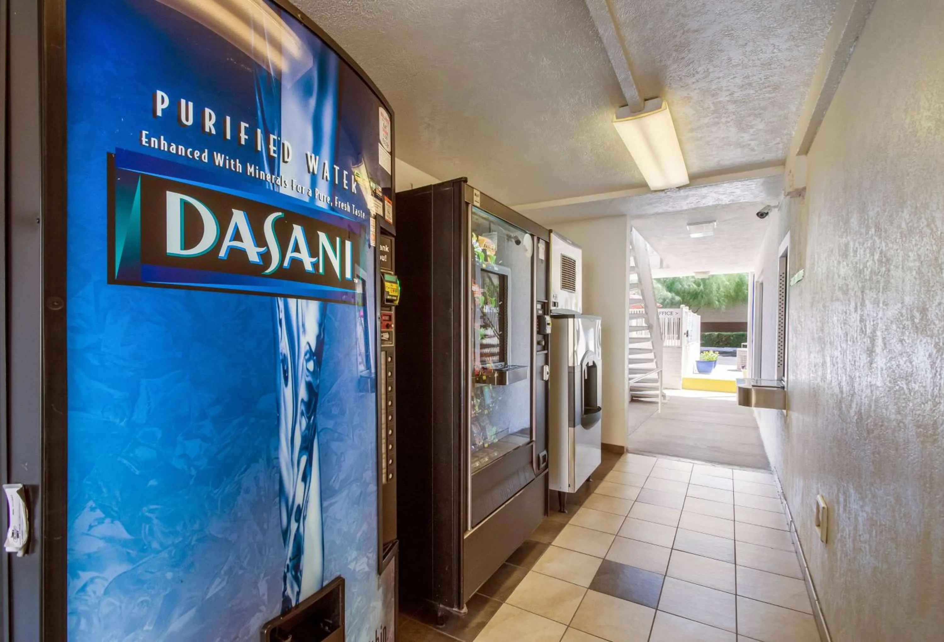 Property building in Motel 6-Youngtown, AZ - Phoenix - Sun City