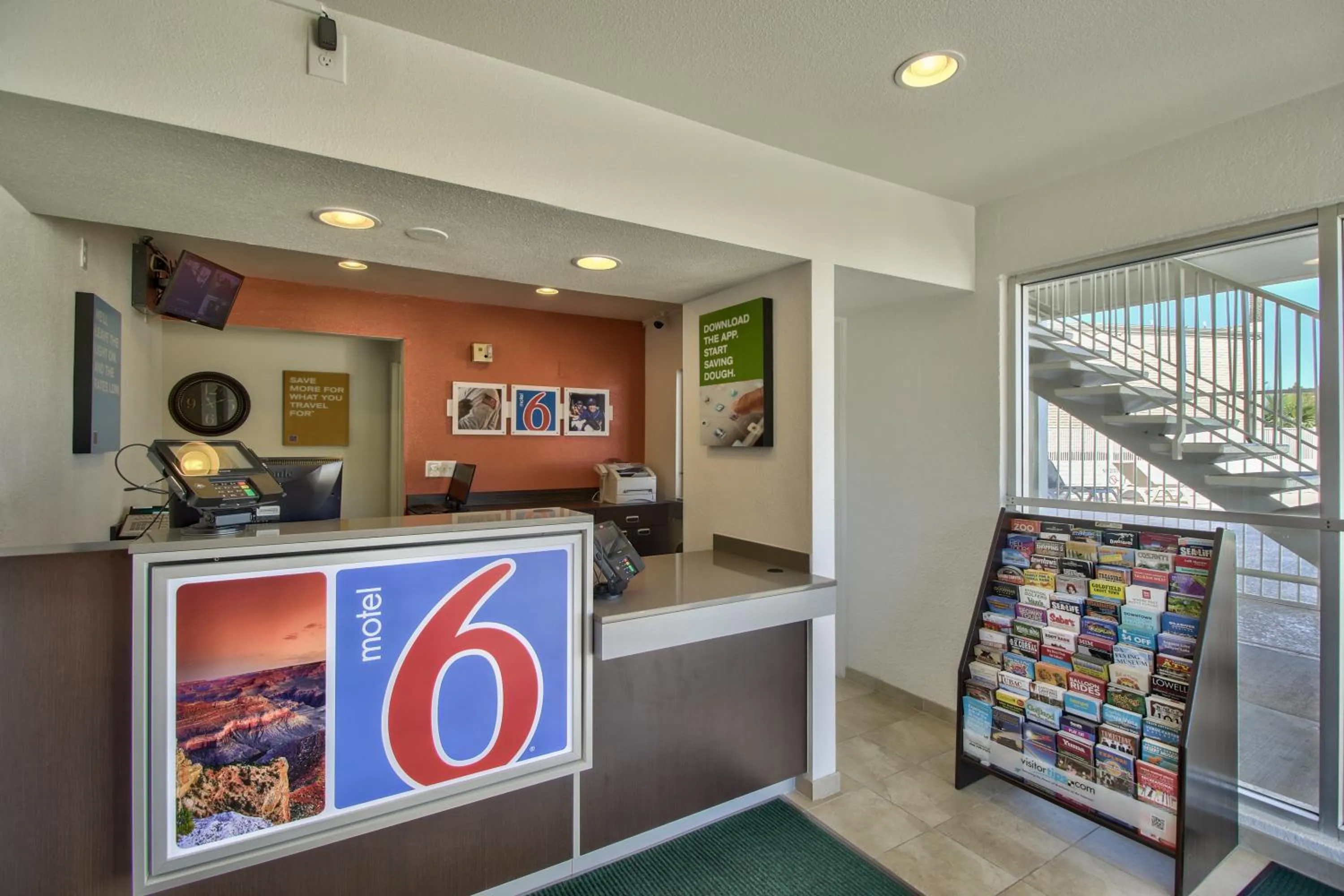 Library in Motel 6-Youngtown, AZ - Phoenix - Sun City