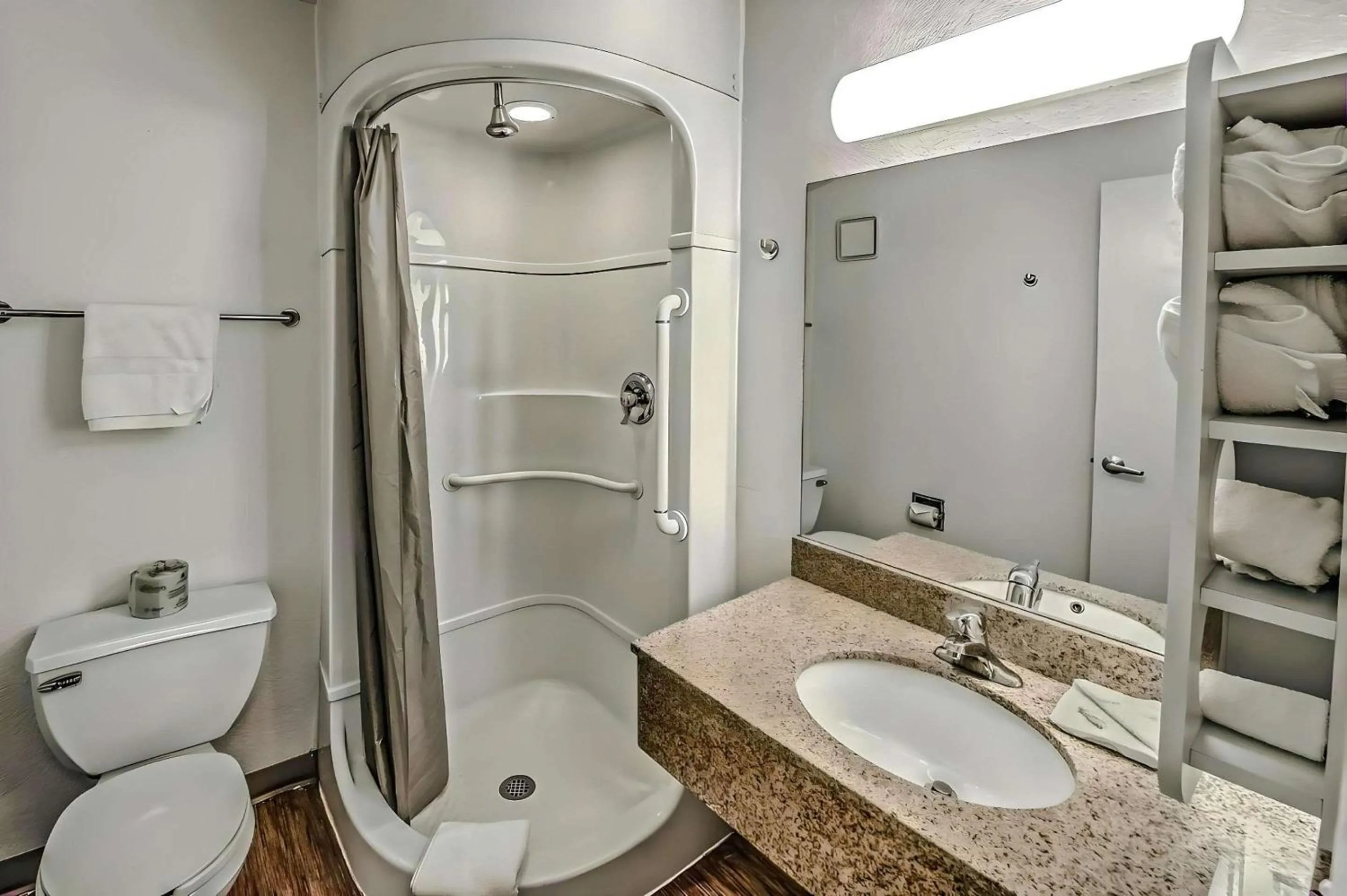 Bedroom in Motel 6-Colorado Springs, CO