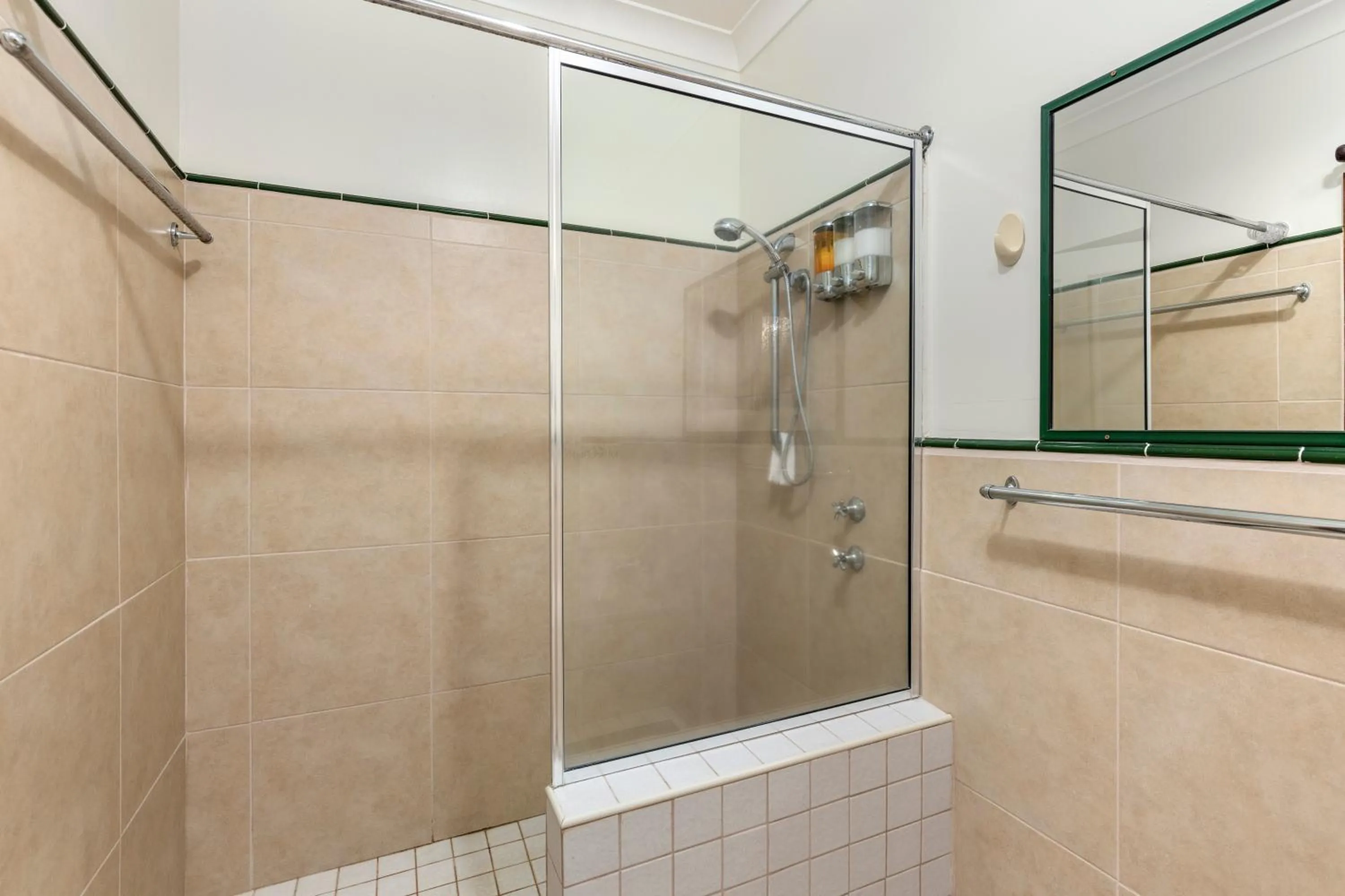 Shower in Bon Villas B&B Bonville - Adults Only, Pet Friendly Accommodation